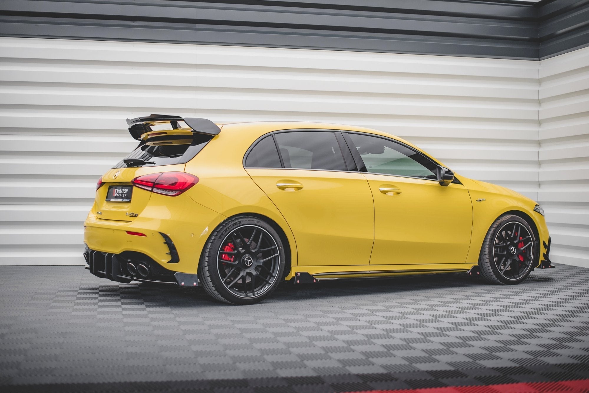 Maxton Design - Seitenschweller V2 Ansatz für + Flaps für Mercedes - AMG A45 S - Aerowerk.