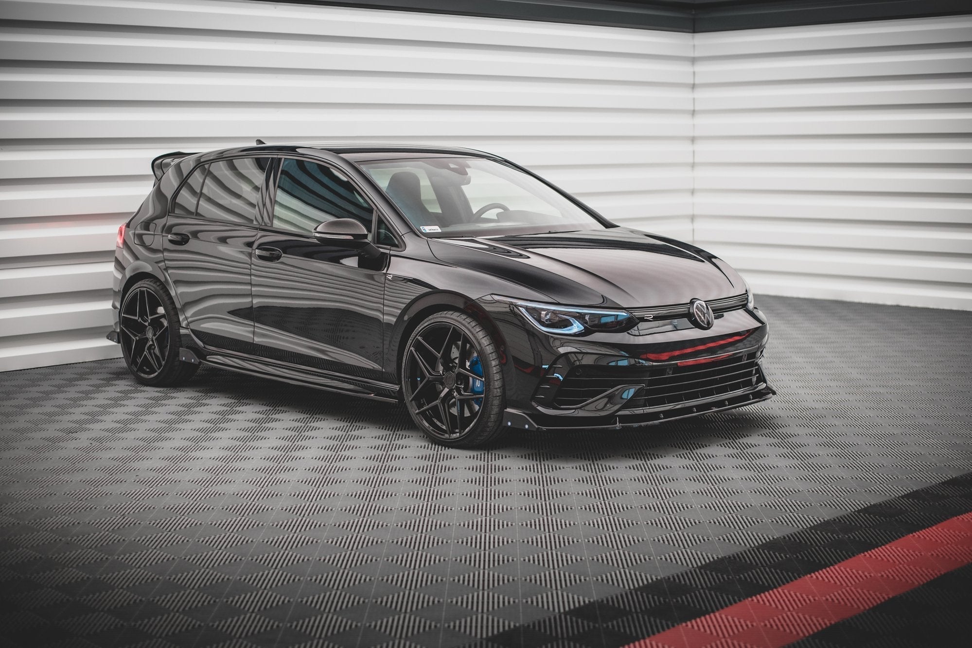 Maxton Design - Seitenschweller V2 Ansatz für für + Flaps Volkswagen Golf R Mk8 - Aerowerk.
