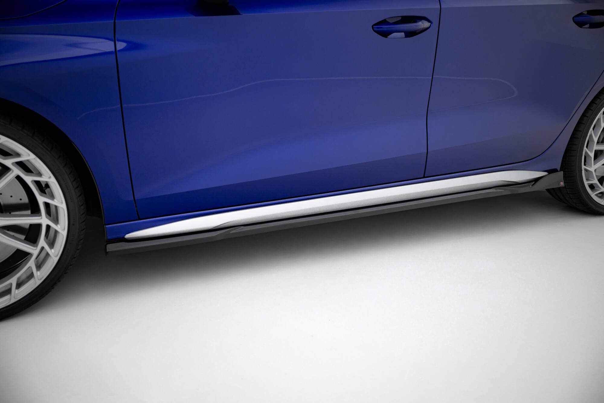 Maxton Design - Seitenschweller V3 Ansatz für für Audi A3 S - Line Limousine / S3 Limousine 8Y Facelift - Aerowerk.