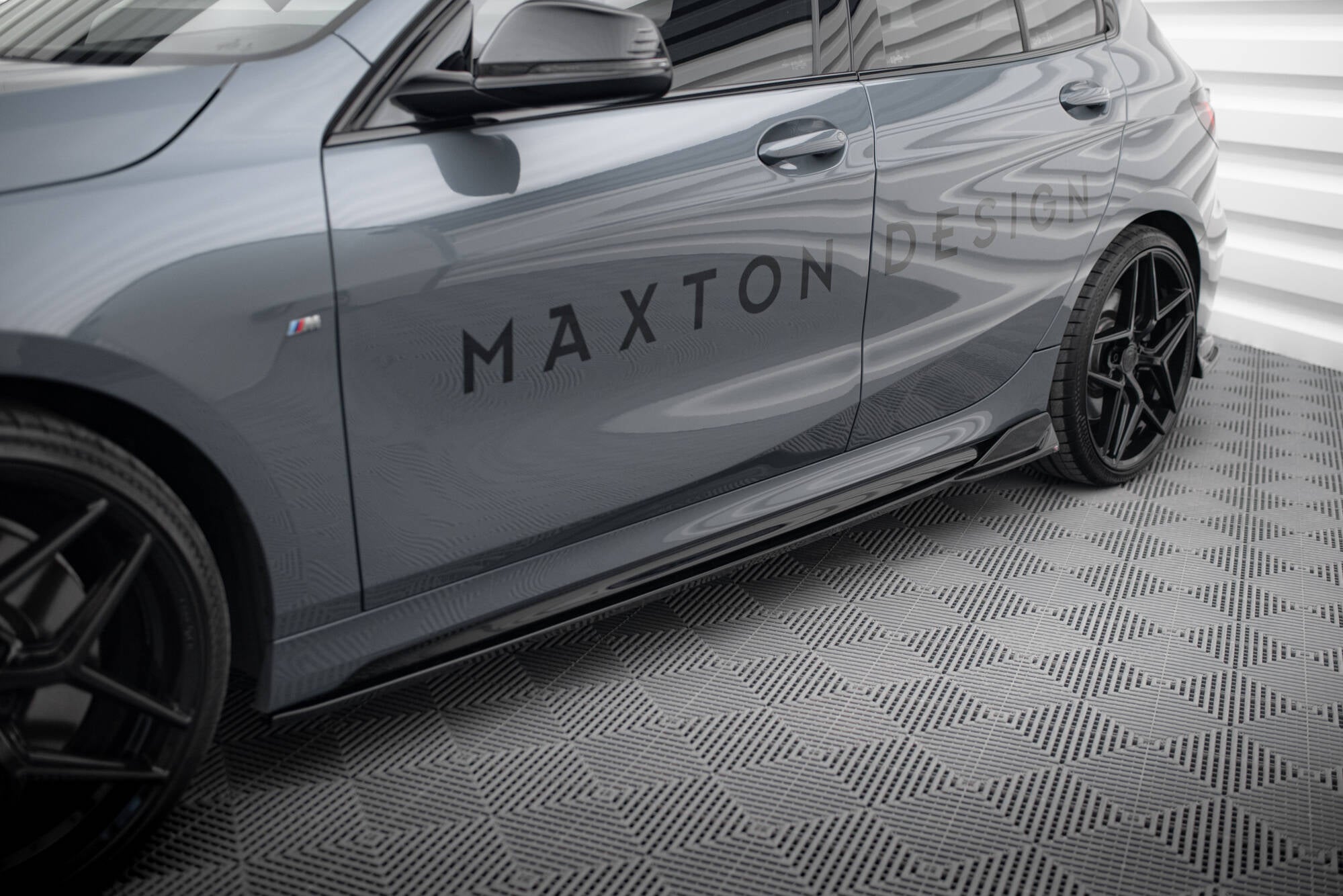 Maxton Design - Seitenschweller V3 Ansatz für für BMW 1er M - Paket/ M135i / 128ti F40 - Aerowerk.