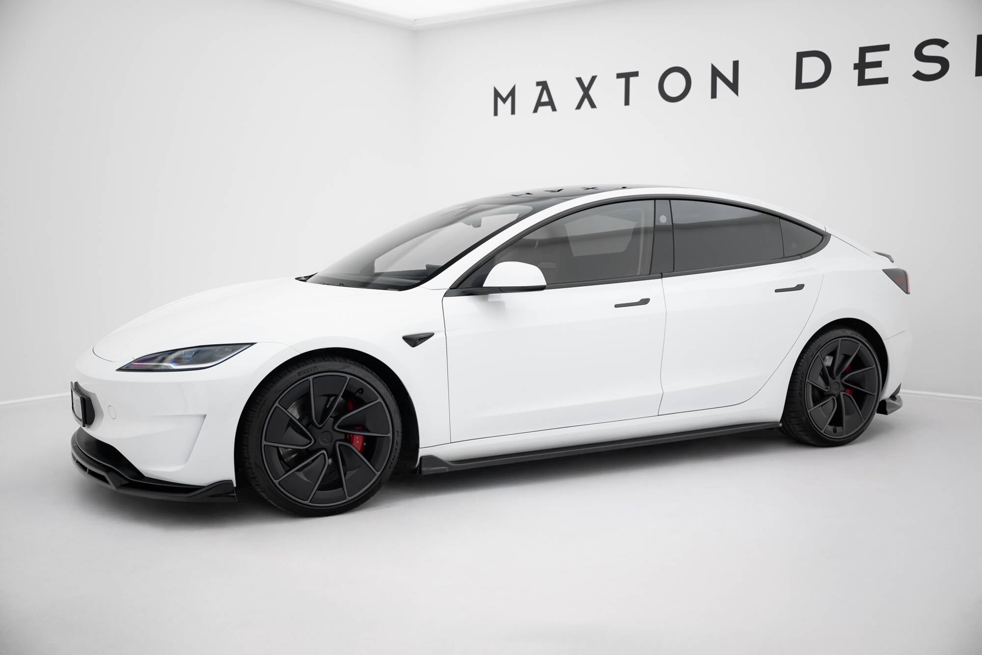 Maxton Design - Seitenschweller V3 Ansatz für für Tesla Model 3 Performance Mk1 Facelift - Aerowerk.