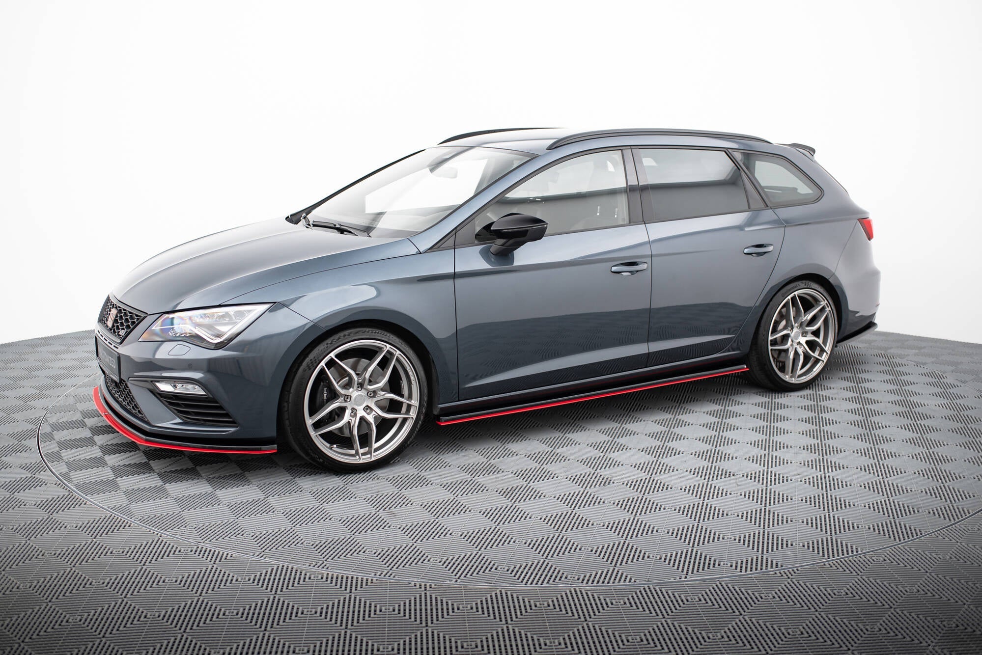 Maxton Design - Seitenschweller V3 Ansatz für Seat Leon Mk3 Cupra/ FR Facelift - Aerowerk.
