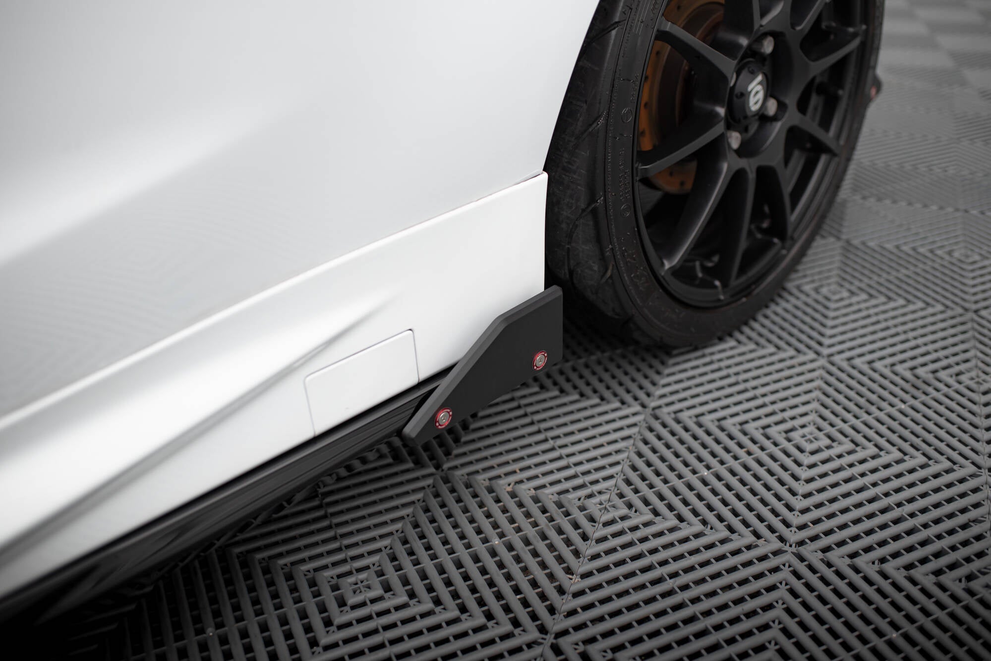 Maxton Design - Seitenschweller V4 Ansatz für + Flaps Ford Fiesta ST / ST - Line Mk7 - Aerowerk.