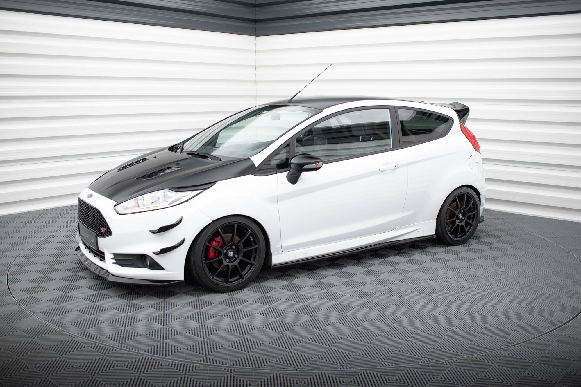 Maxton Design - Seitenschweller V4 Ansatz für Ford Fiesta ST / ST - Line Mk7 - Aerowerk.