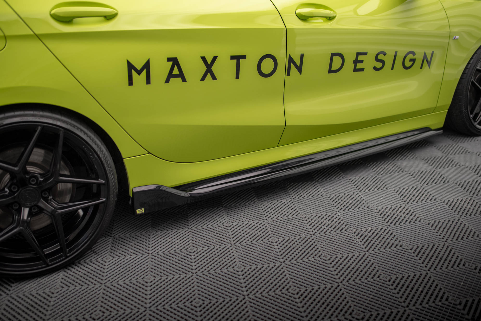 Maxton Design - Seitenschweller V.5 Ansatz für BMW 1er M - Paket/ M135i / 128ti F40 - Aerowerk.