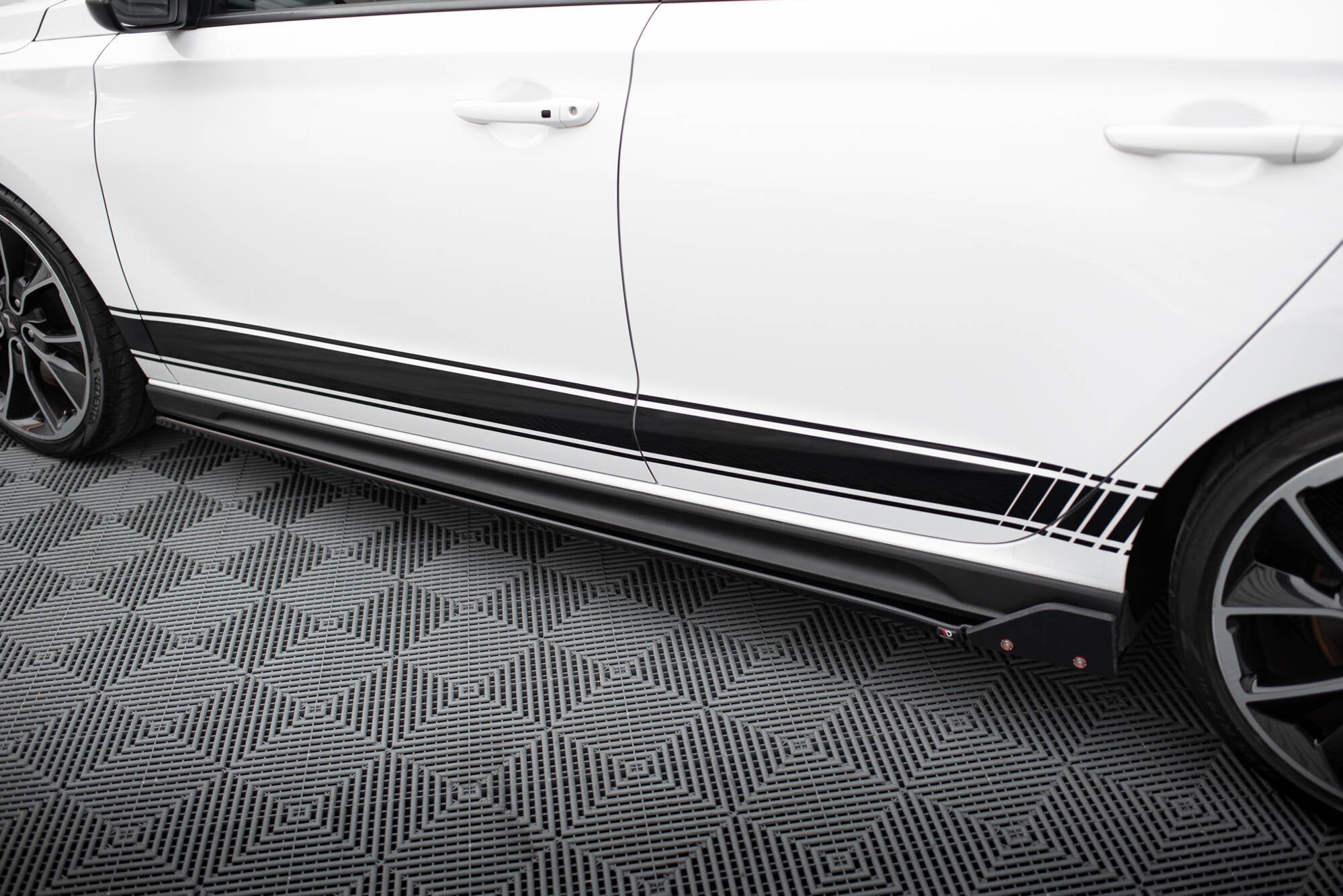 Maxton Design - Seitenschweller V5 Ansatz für + Flaps Hyundai I30 N Mk3 / Mk3 FL Hatchback/Fastback - Aerowerk.