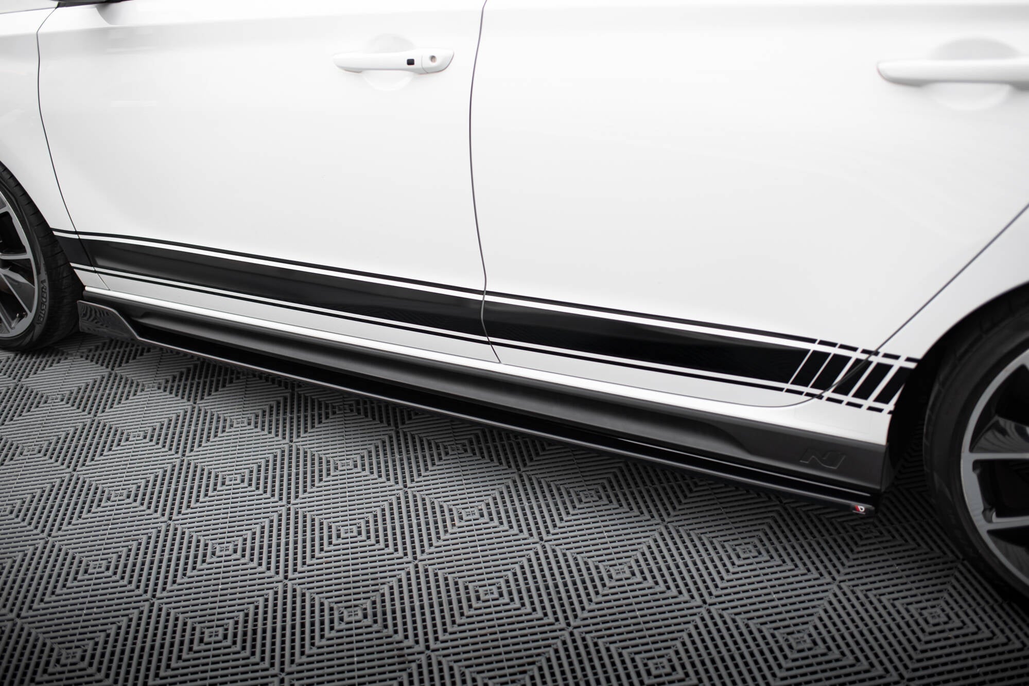 Maxton Design - Seitenschweller V5 Ansatz für Hyundai I30 N Mk3 / Mk3 FL Hatchback/ Fastback - Aerowerk.