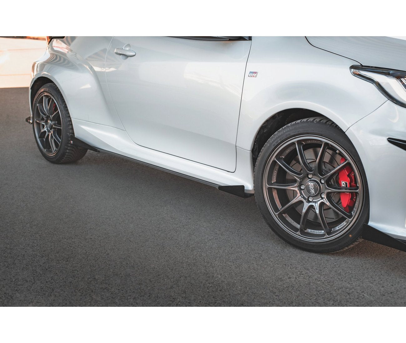 Seitliche Flaps Wings für Toyota GR Yaris - Aerowerk.