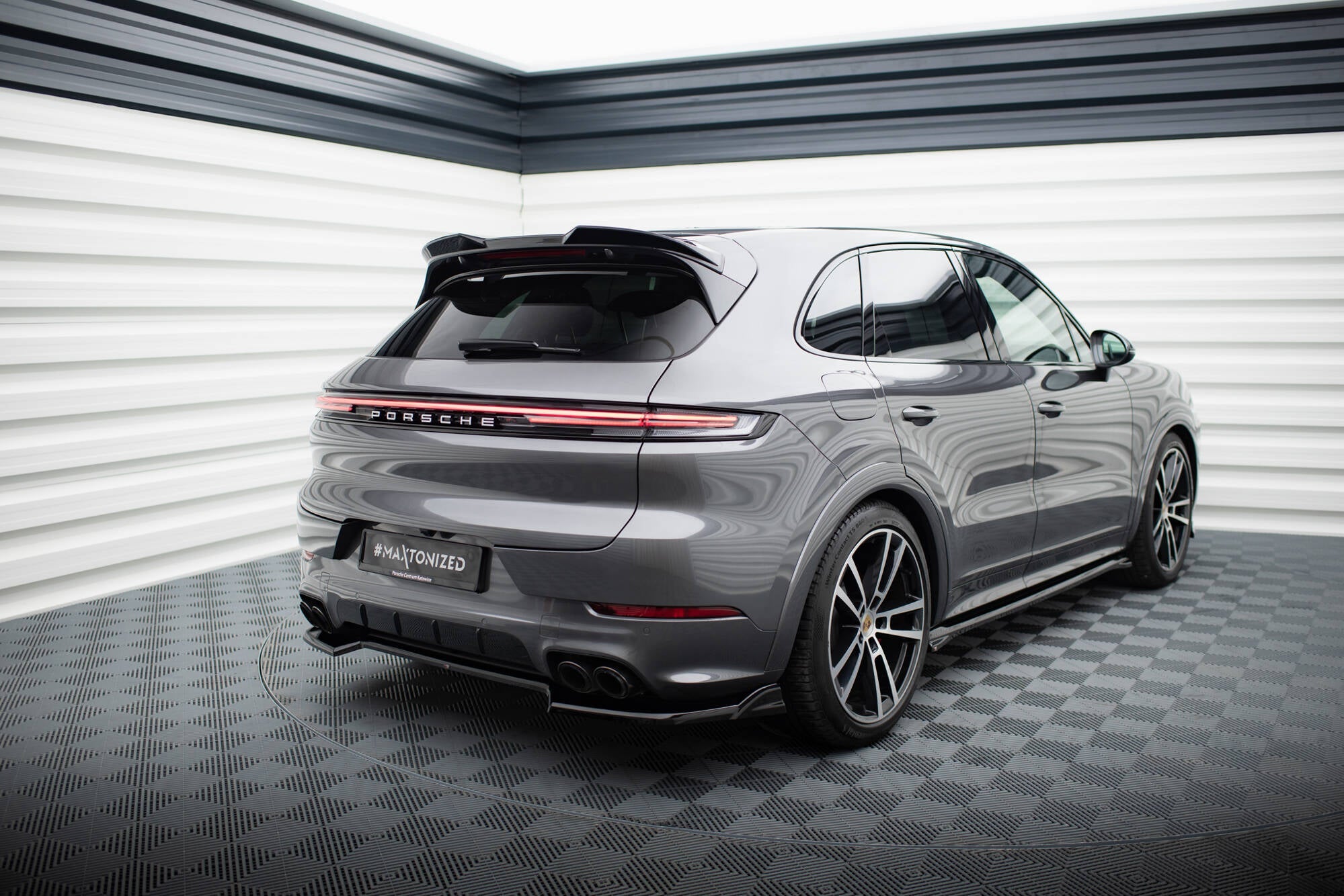 Maxton Design - Spoiler 3D für Porsche Cayenne SUV Mk3 Facelift - Aerowerk.