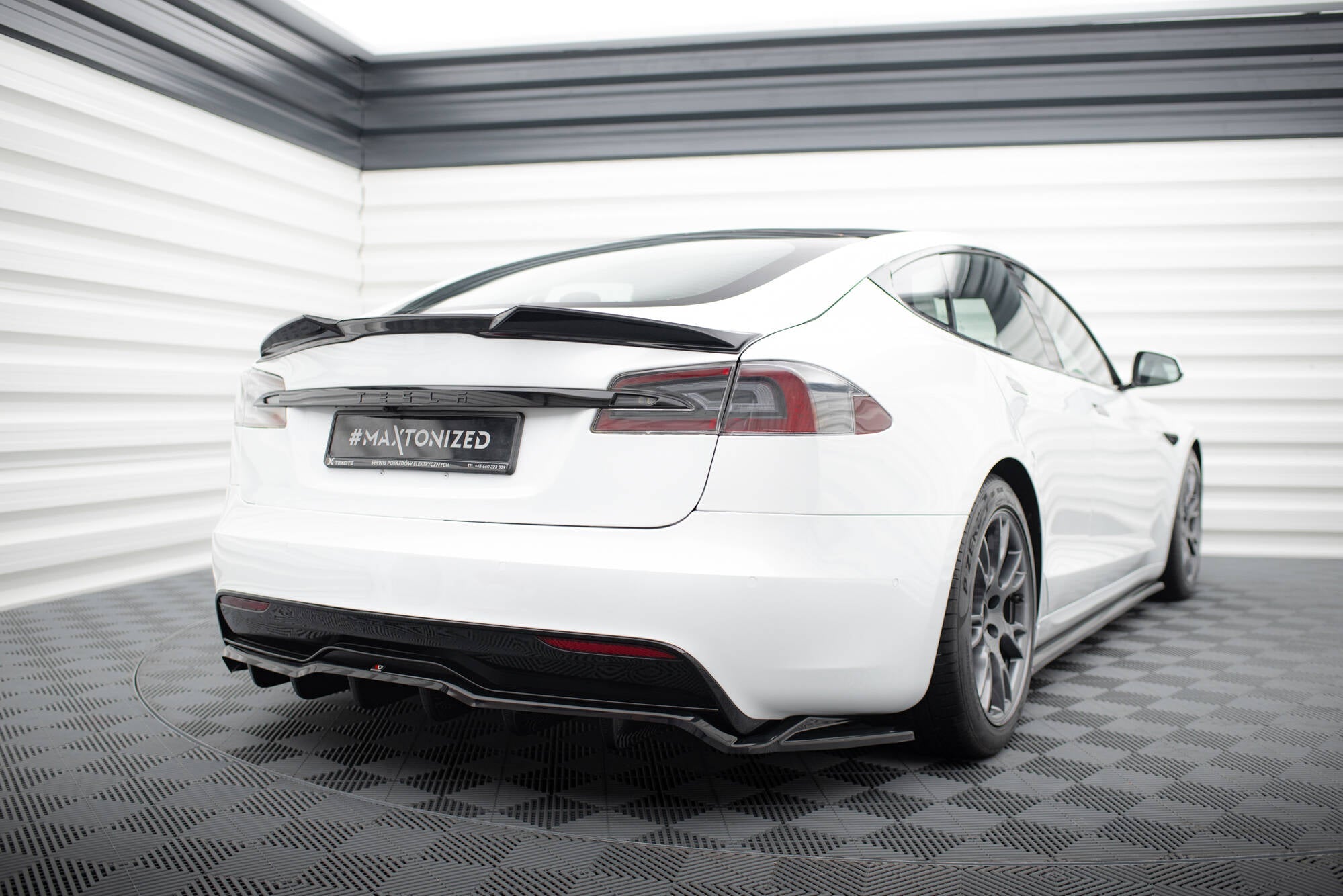 Maxton Design - Spoiler 3D für Tesla Model S Plaid Mk1 Facelift - Aerowerk.