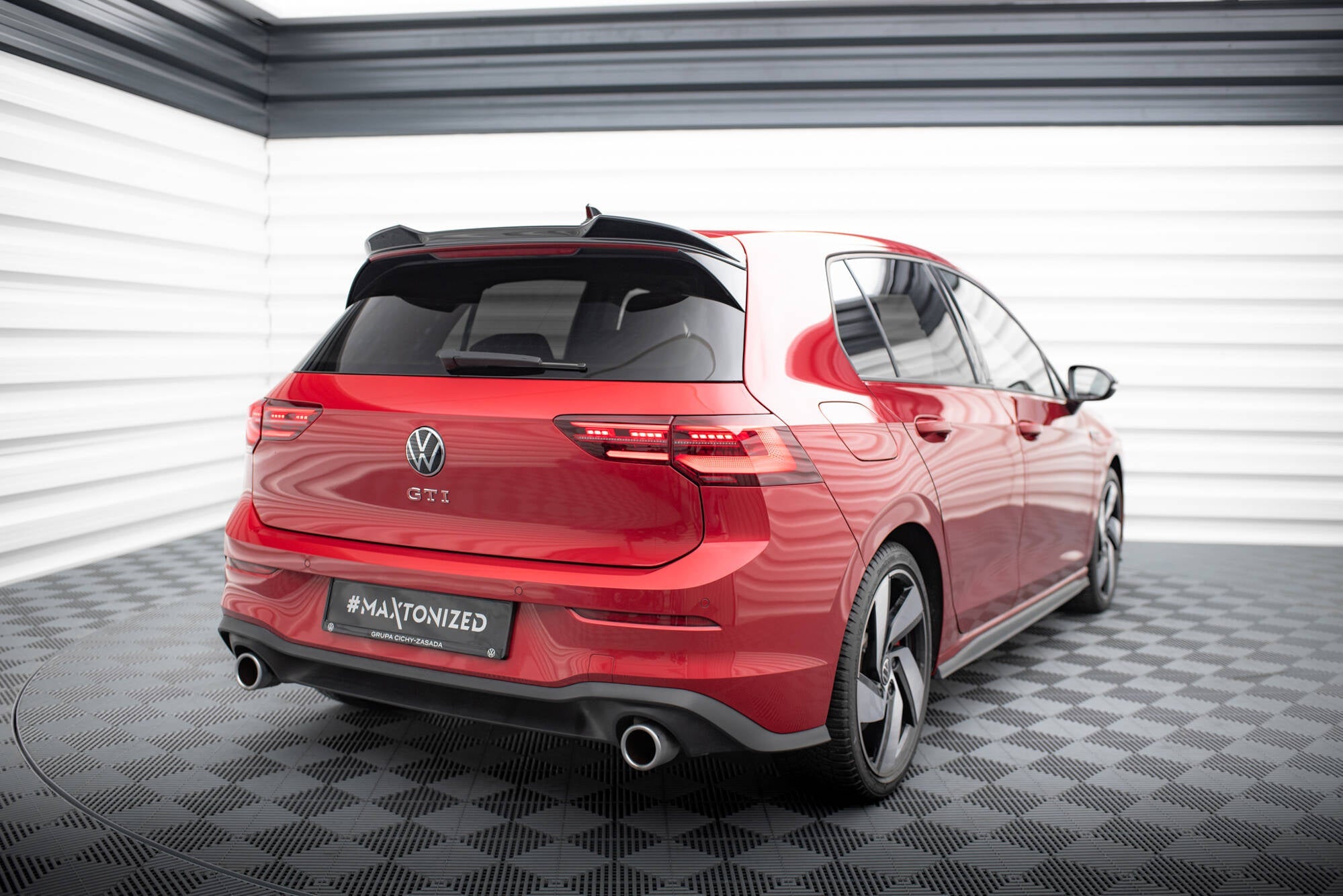 Maxton Design - Spoiler 3D für VW Golf GTI / GTE / GTD / R - Line / R Mk8 - Aerowerk.