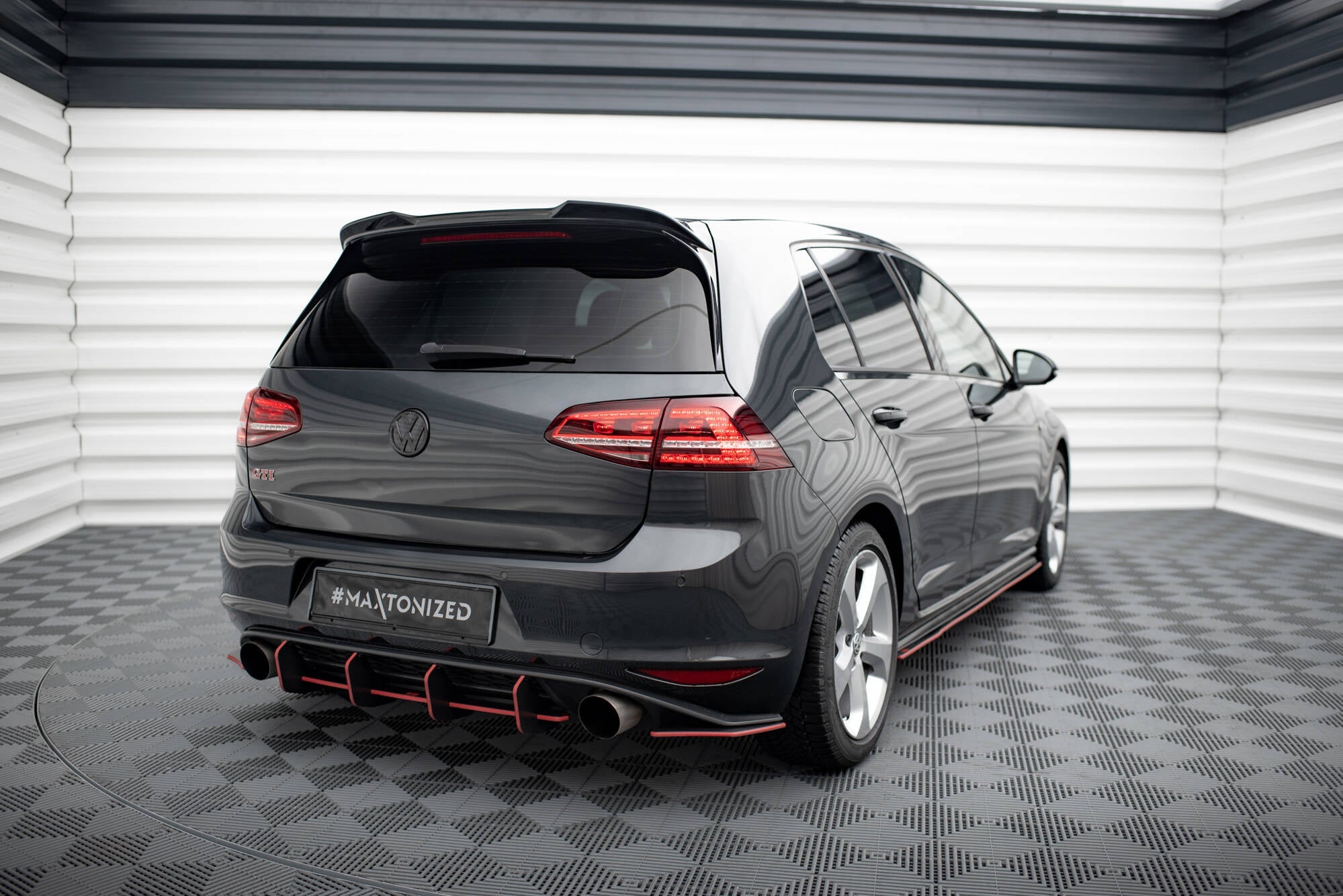 Maxton Design - Spoiler 3D für VW Golf R / R - Line / GTI Mk7 - Aerowerk.