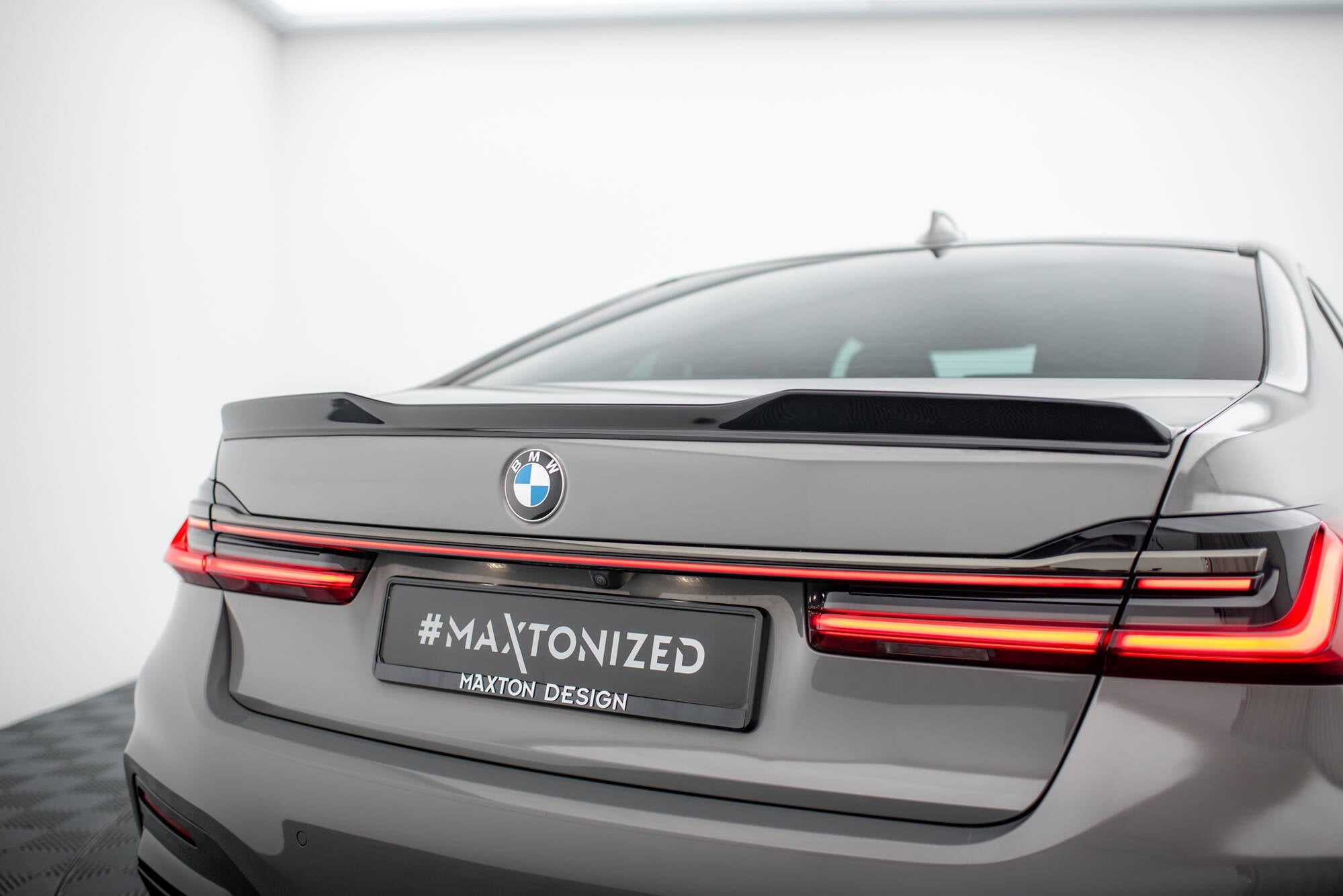 Maxton Design - Spoiler CAP 3D für BMW 7er G11 / G12 - Aerowerk.