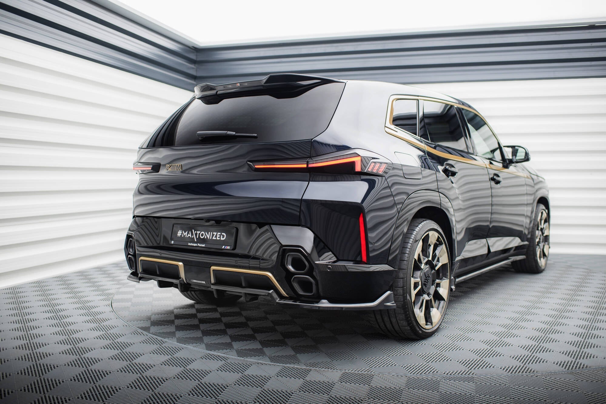 Maxton Design - Spoiler CAP 3D für BMW XM G09 - Aerowerk.