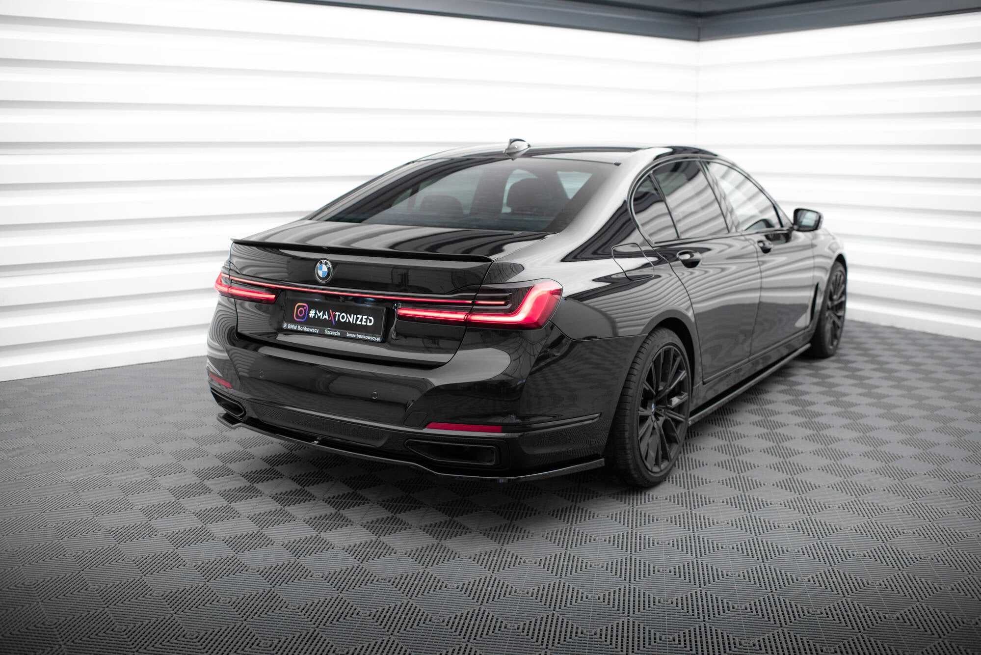 Maxton Design - Spoiler CAP für BMW 7 G11 / G12 - Aerowerk.