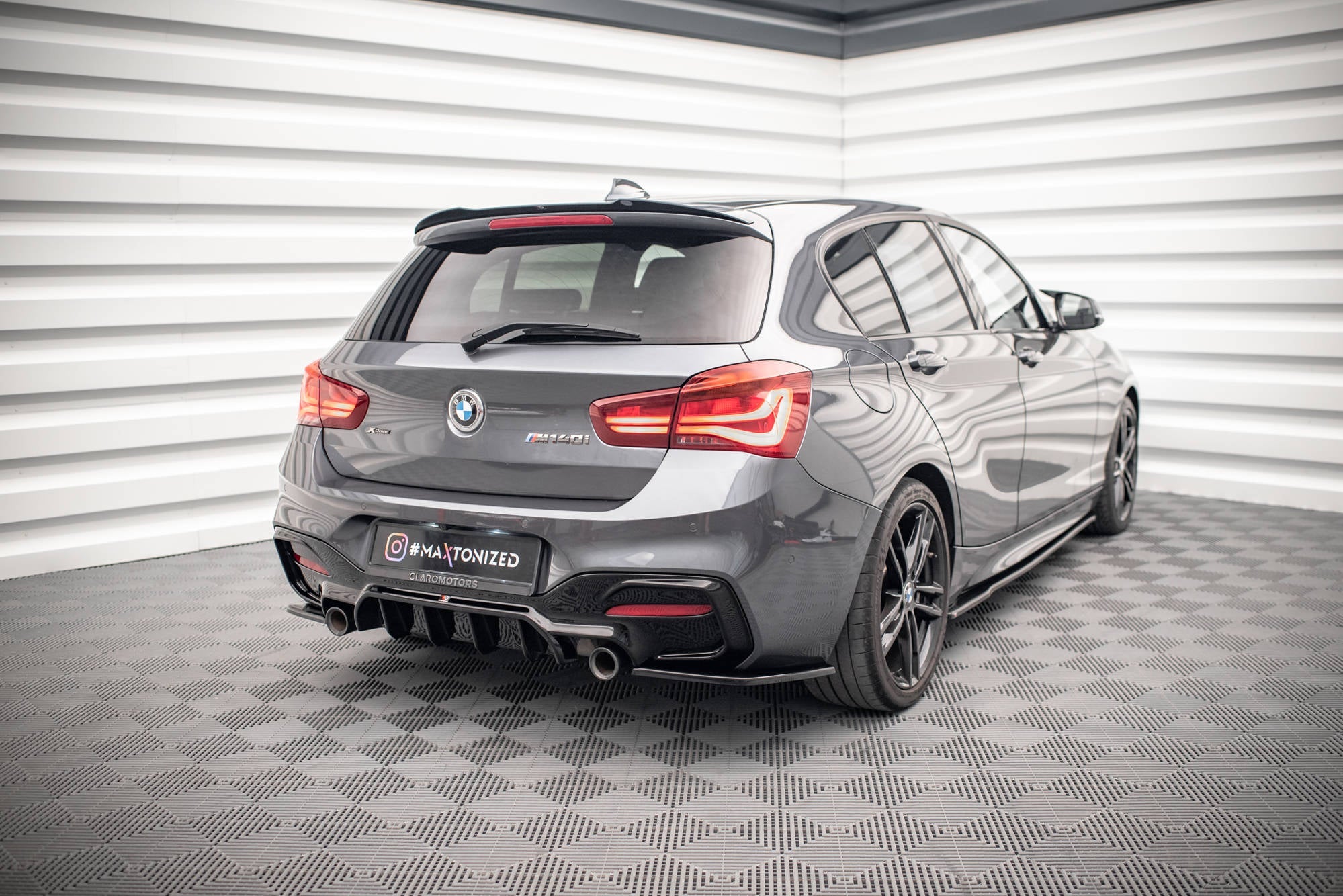 Maxton Design - Spoiler CAP V.2 für BMW 1er M - Paket / M140i / Standard F20 - Aerowerk.