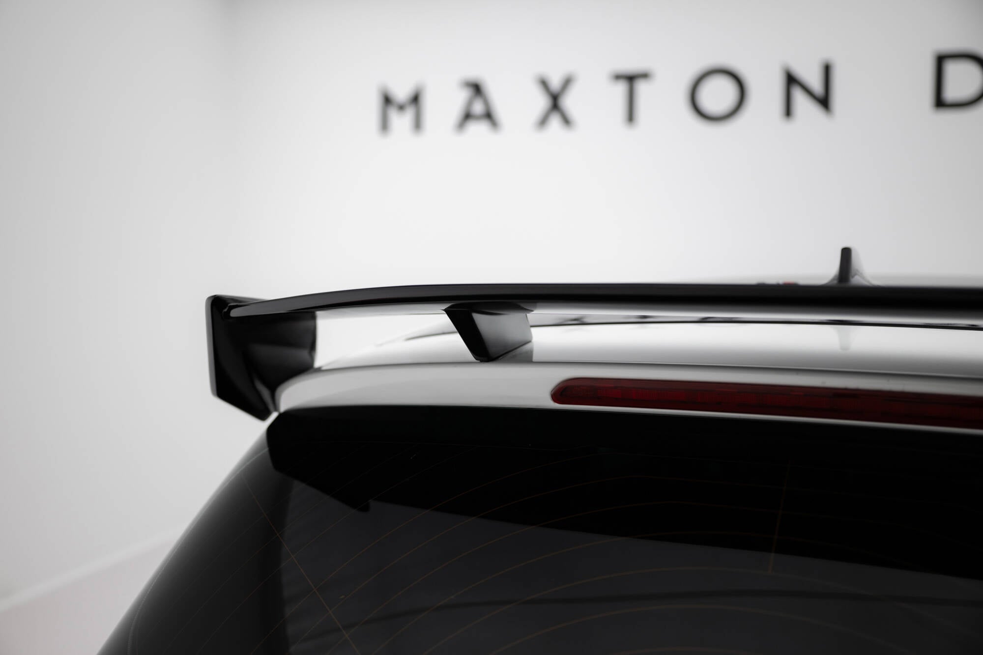 Maxton Design - Spoiler für BMW 1er M - Paket / M140i / Standard F20 - Aerowerk.