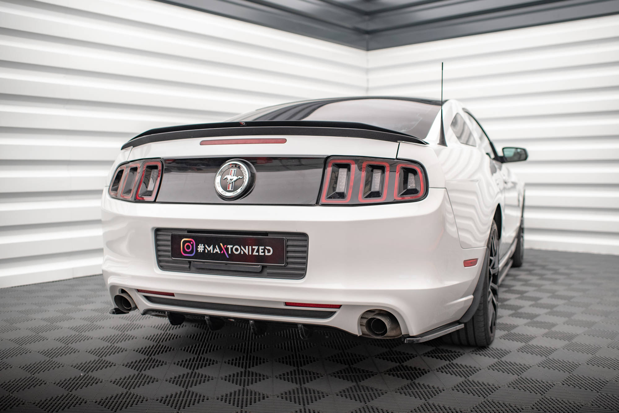 Maxton Design - Spoiler für Ford Mustang Mk5 Facelift - Aerowerk.