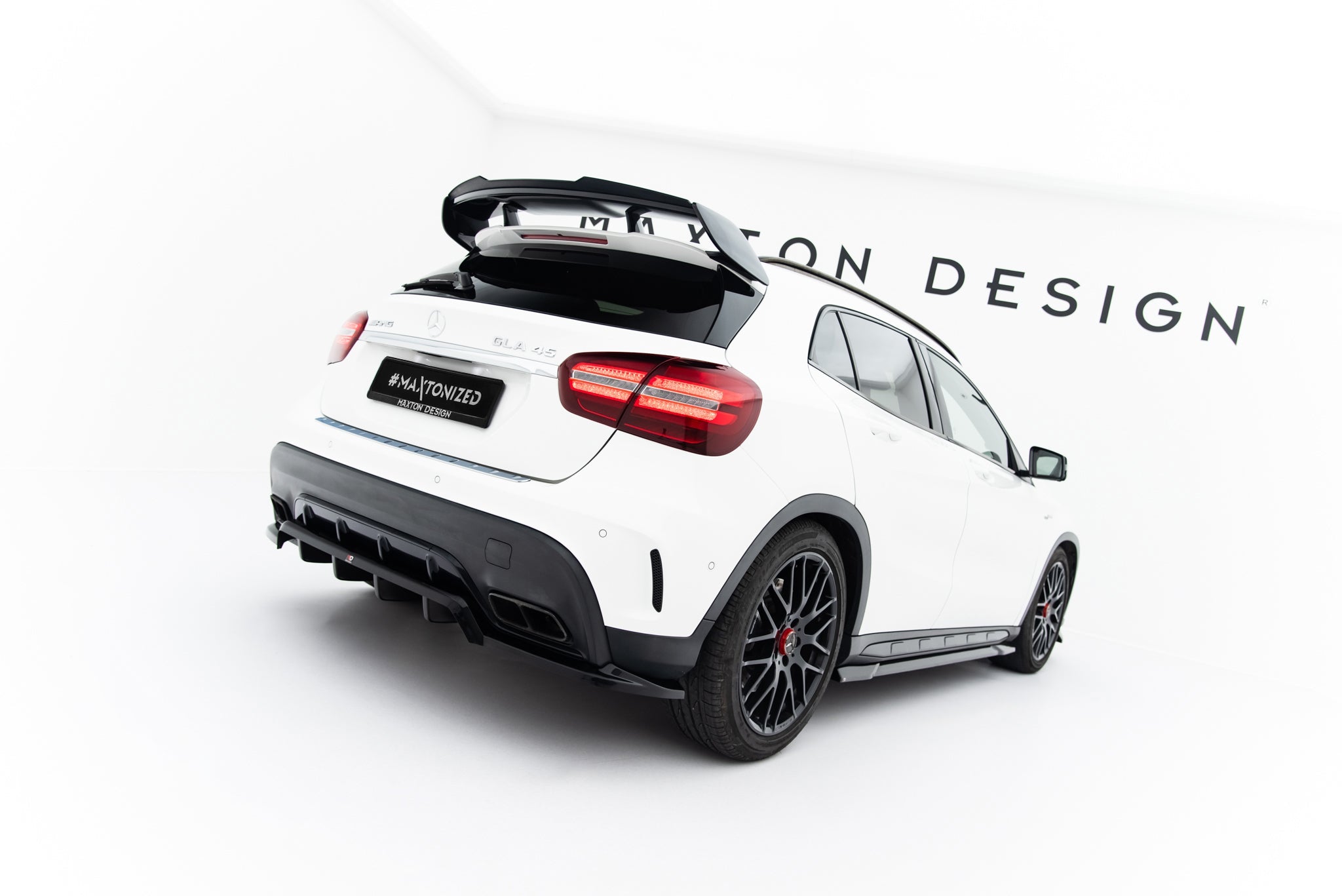Maxton Design - Spoiler für Mercedes - Benz GLA 45 AMG X156 Facelift - Aerowerk.