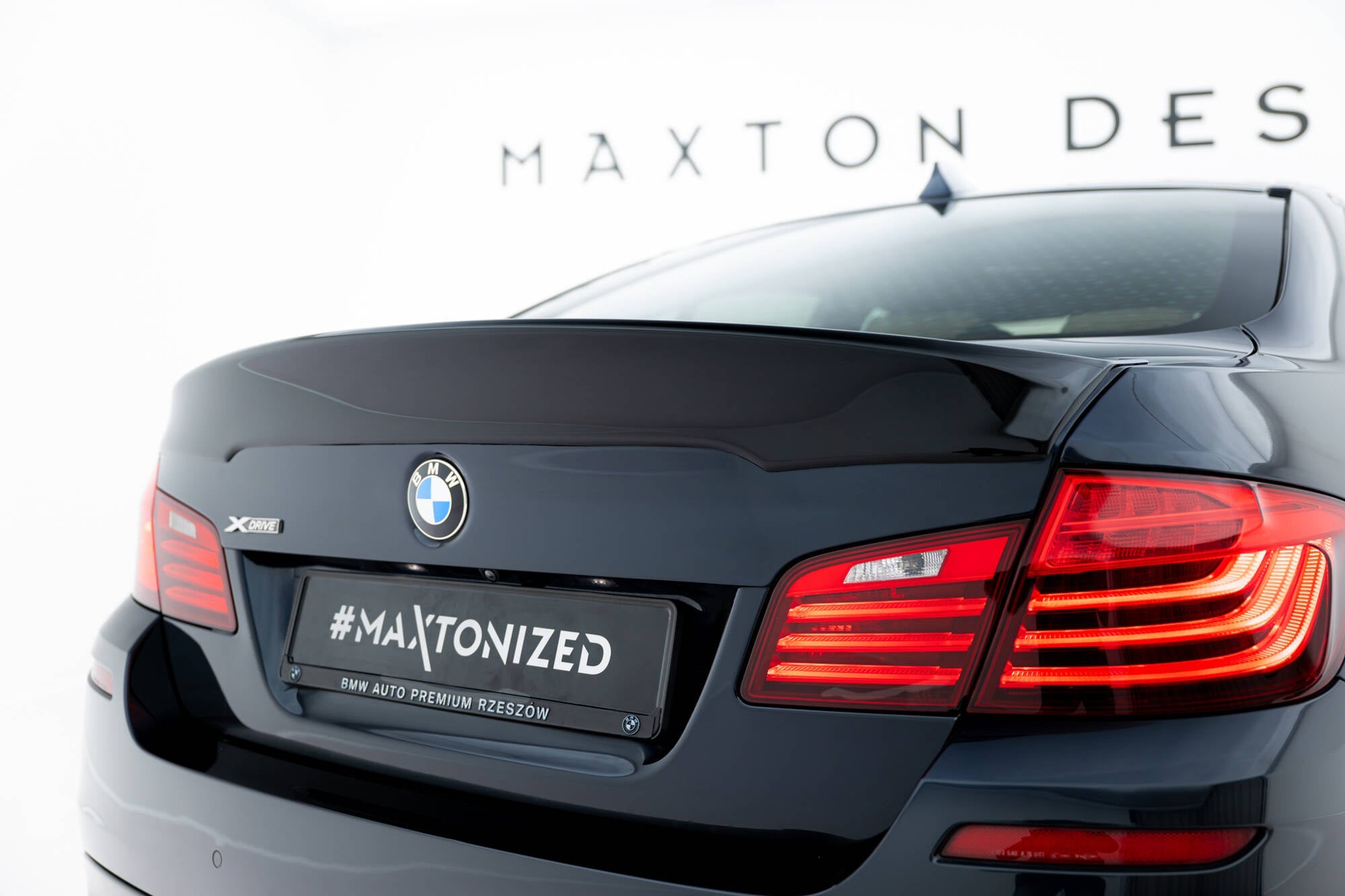 Maxton Design - Spoiler V.1 für BMW 5er Limousine F10 / F10 Facelift CSL - Aerowerk.