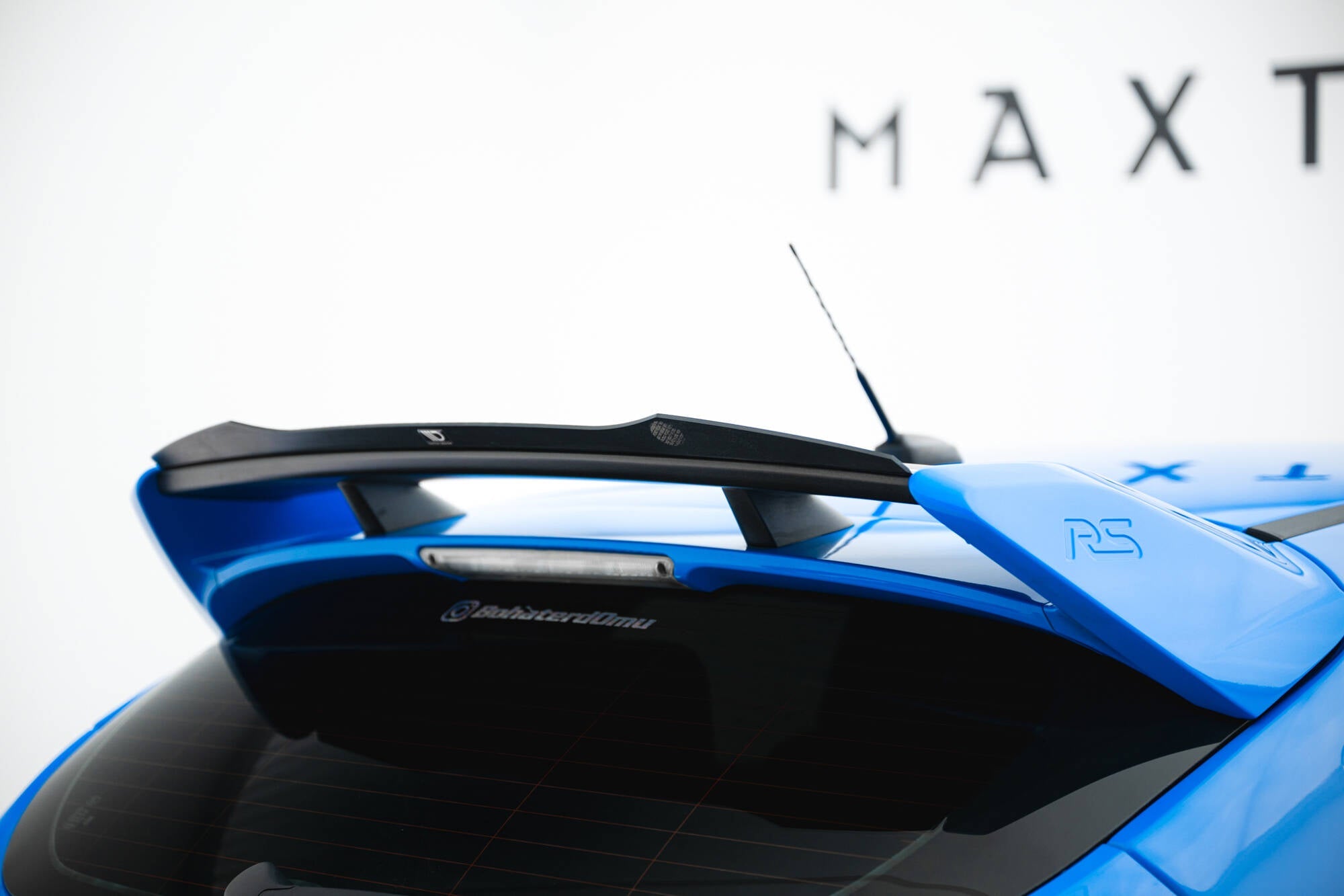 Maxton Design - Spoiler V2 für Ford Focus RS Mk3 - Aerowerk.