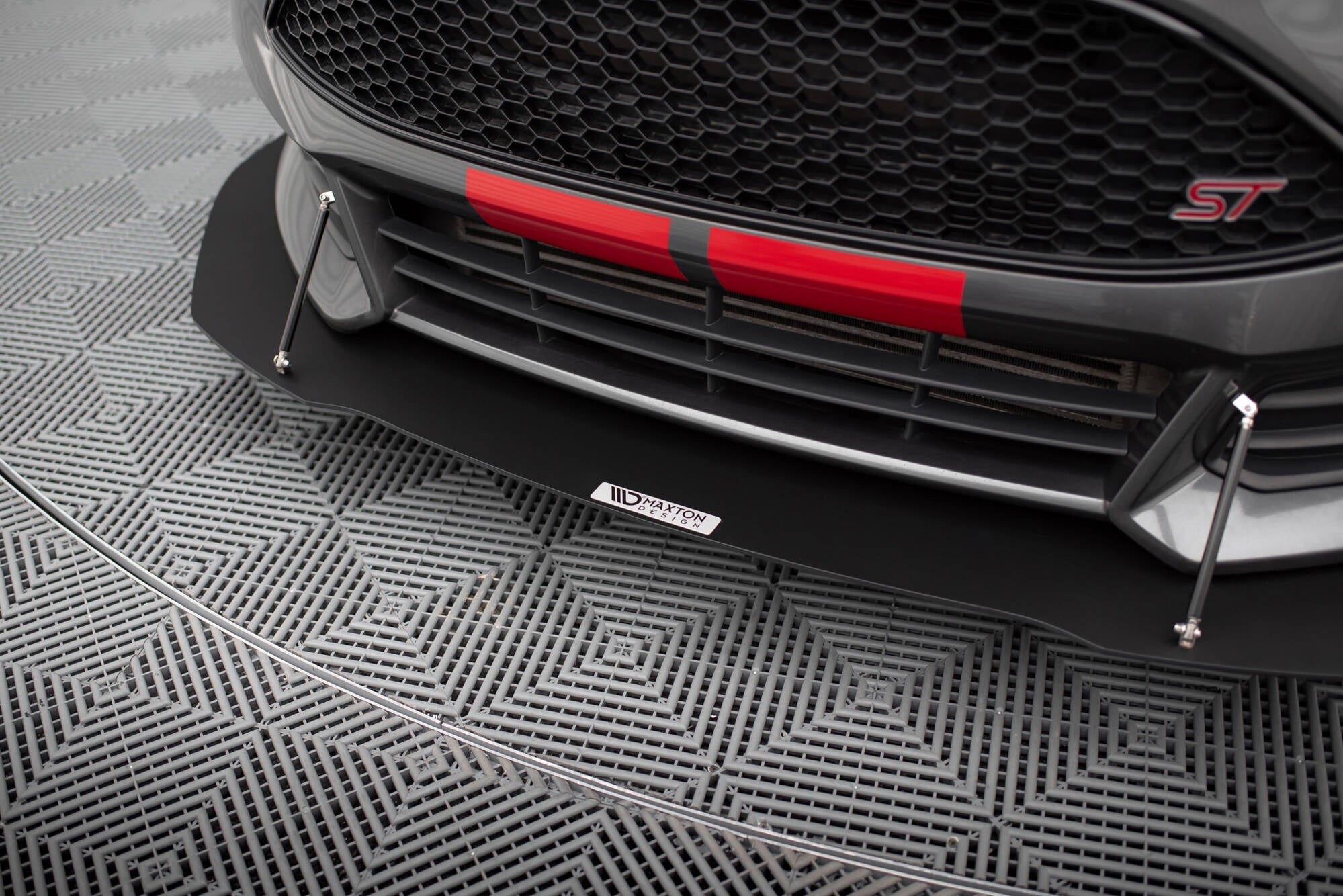 Maxton Design - Sport Frontlippe V1 für Ford Focus ST Mk3 FL - Aerowerk.