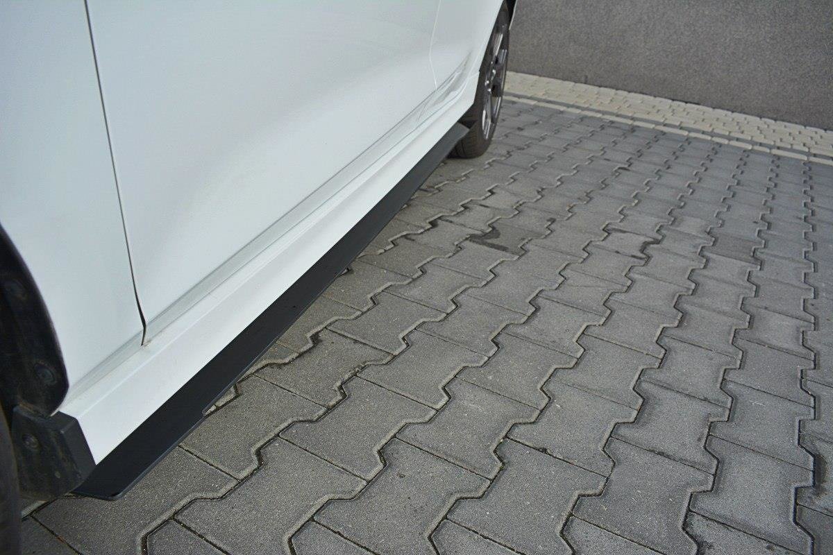 Maxton Design - Sport Seitenschweller V2 Ansatz für für Ford Fiesta Mk8 ST / ST - Line - Aerowerk.