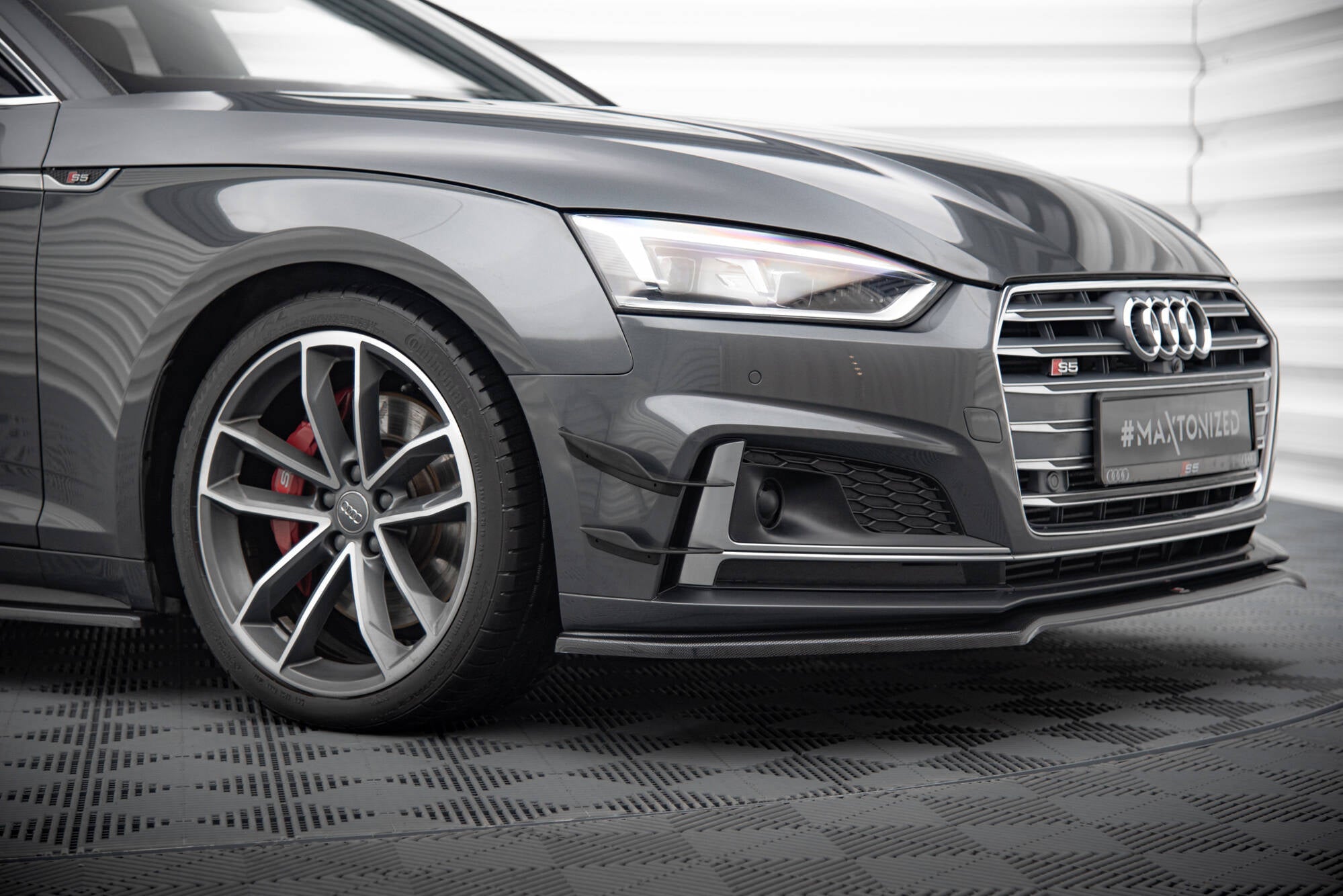 Maxton Design - Stoßstangen Flaps Wings vorne Canards für Audi S5 / A5 S - Line Coupe / Sportback F5 - Aerowerk.