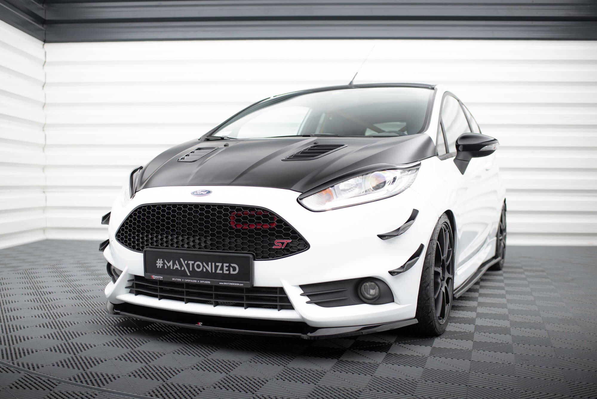 Maxton Design - Stoßstangen Flaps Wings vorne Canards für Ford Fiesta 7 ST Facelift - Aerowerk.