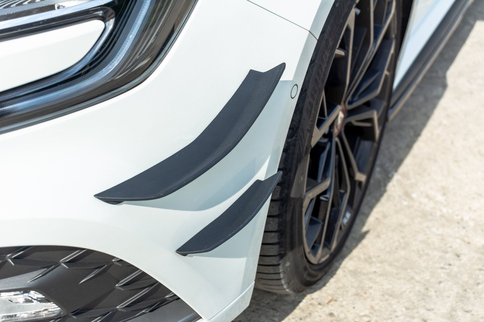 Maxton Design - Stoßstangen Flaps Wings vorne Canards für Renault Megane IV RS - Aerowerk.