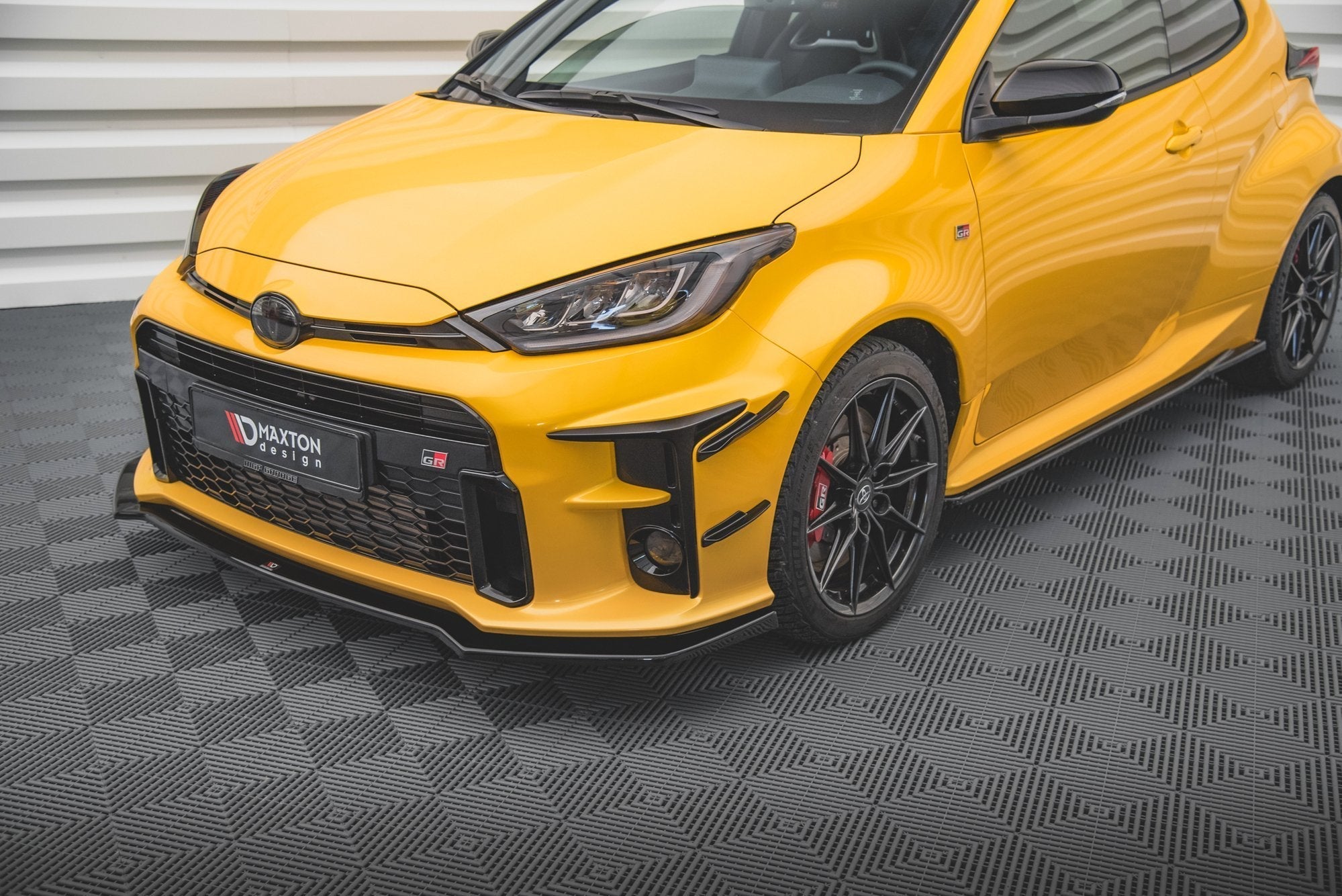 Maxton Design - Stoßstangen Flaps Wings vorne Canards für Toyota GR Yaris Mk4 - Aerowerk.