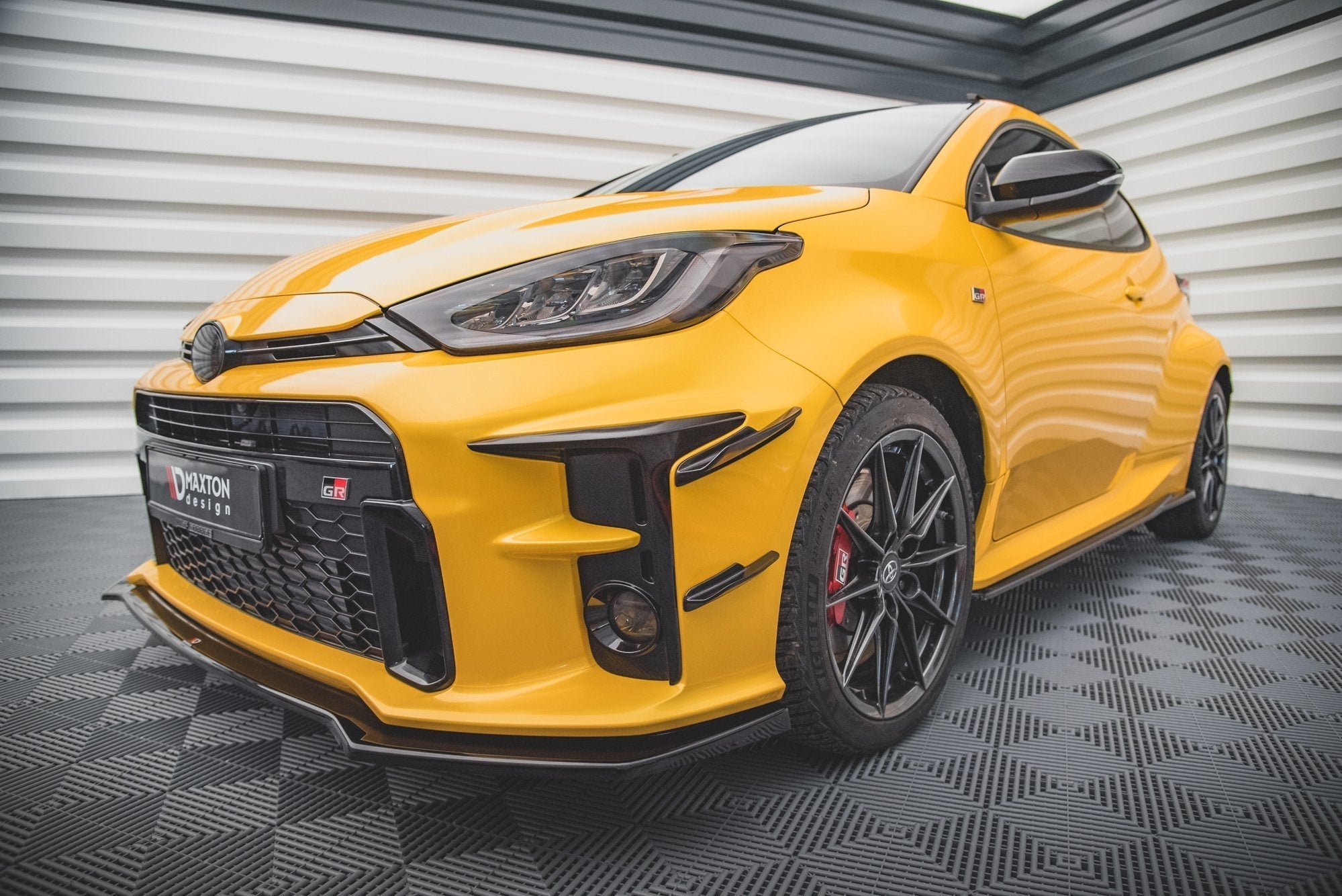 Maxton Design - Stoßstangen Flaps Wings vorne Canards für Toyota GR Yaris Mk4 - Aerowerk.