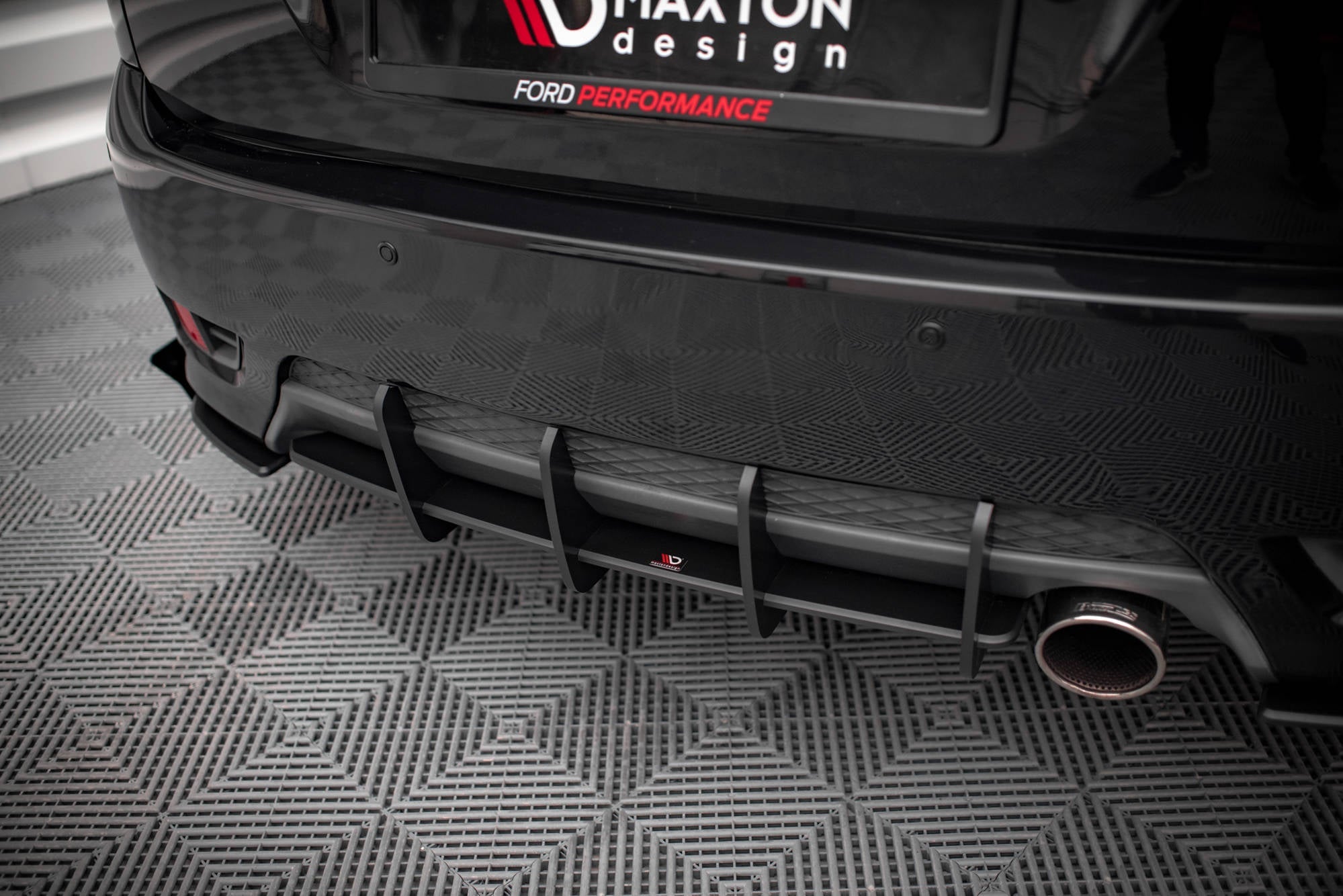 Maxton Design - Street Pro Diffusor für Ford Fiesta ST Mk6 - Aerowerk.