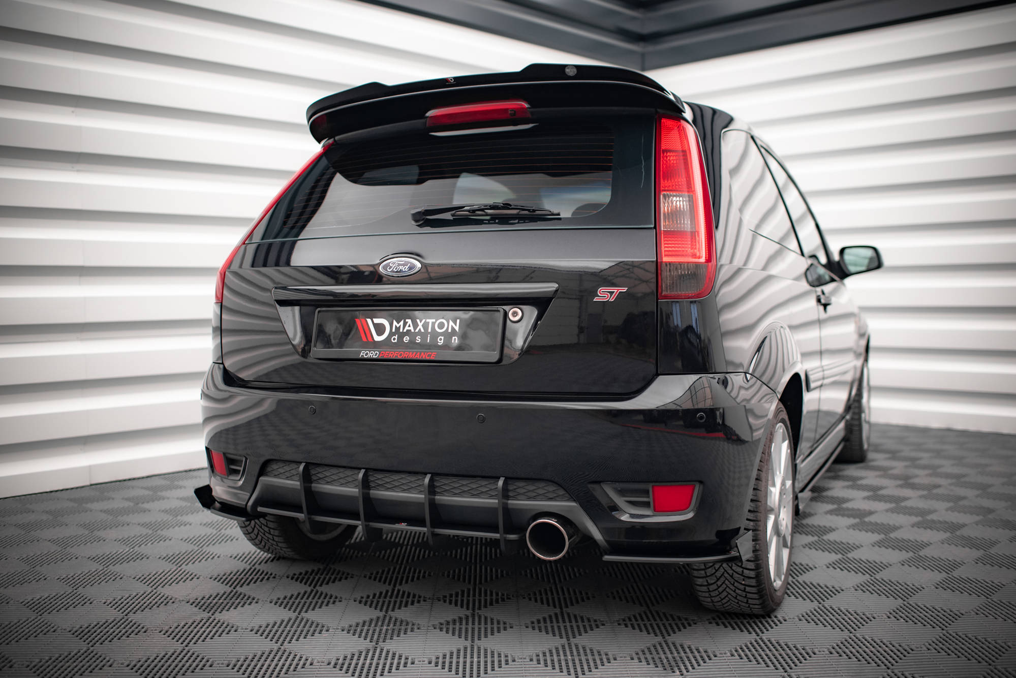 Maxton Design - Street Pro Diffusor für Ford Fiesta ST Mk6 - Aerowerk.