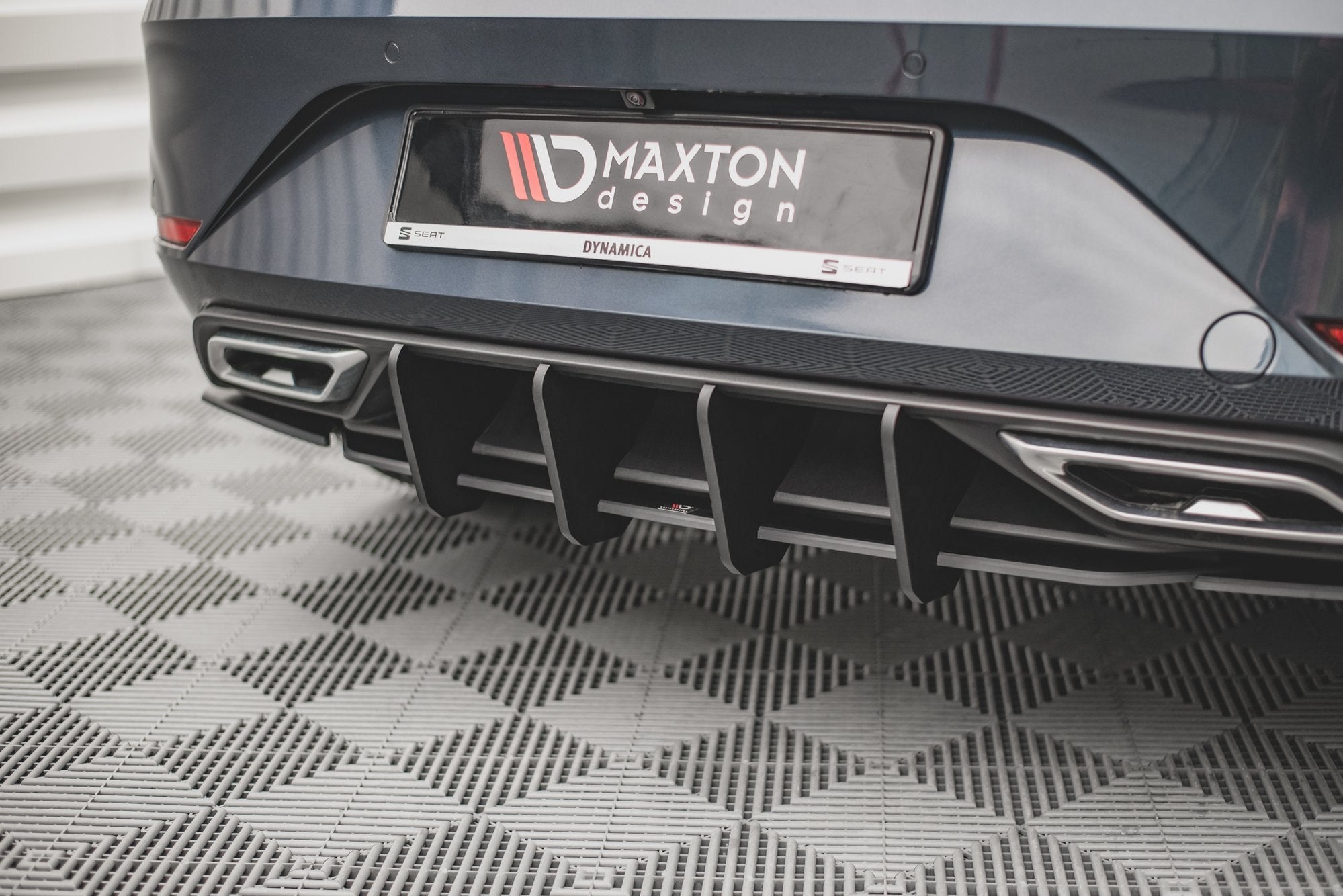 Maxton Design - Street Pro Diffusor für Seat Leon FR Hatchback Mk4 - Aerowerk.
