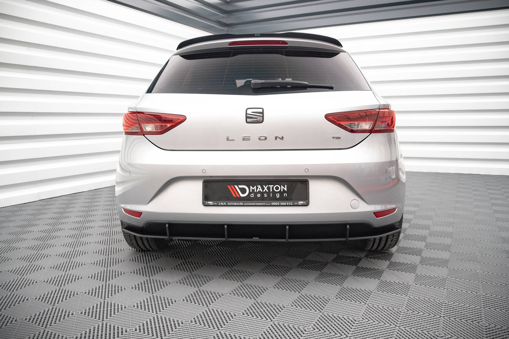 Maxton Design - Street Pro Diffusor für Seat Leon Hatchback Mk3 - Aerowerk.