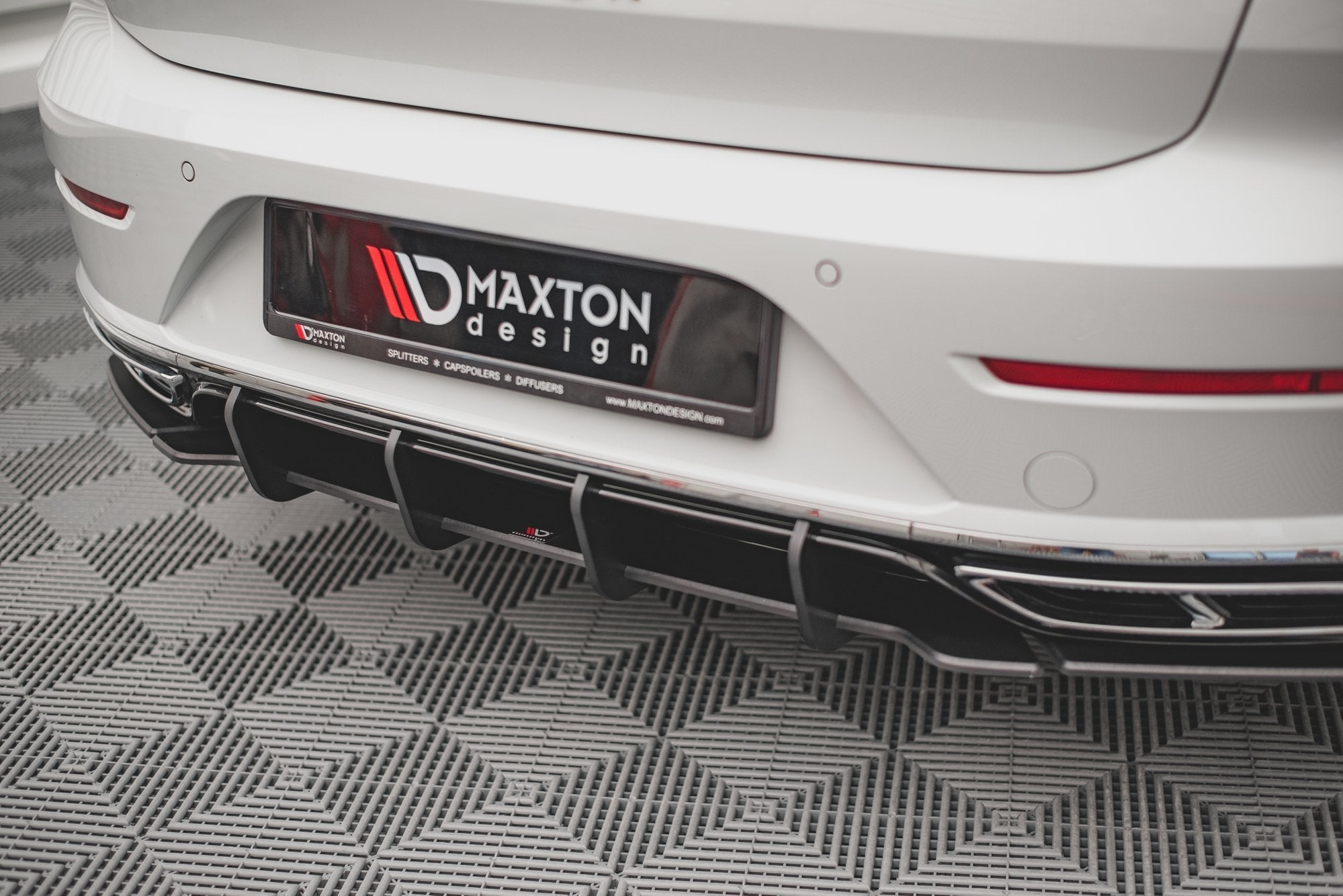 Maxton Design - Street Pro Diffusor für Volkswagen Arteon R - Line Facelift - Aerowerk.