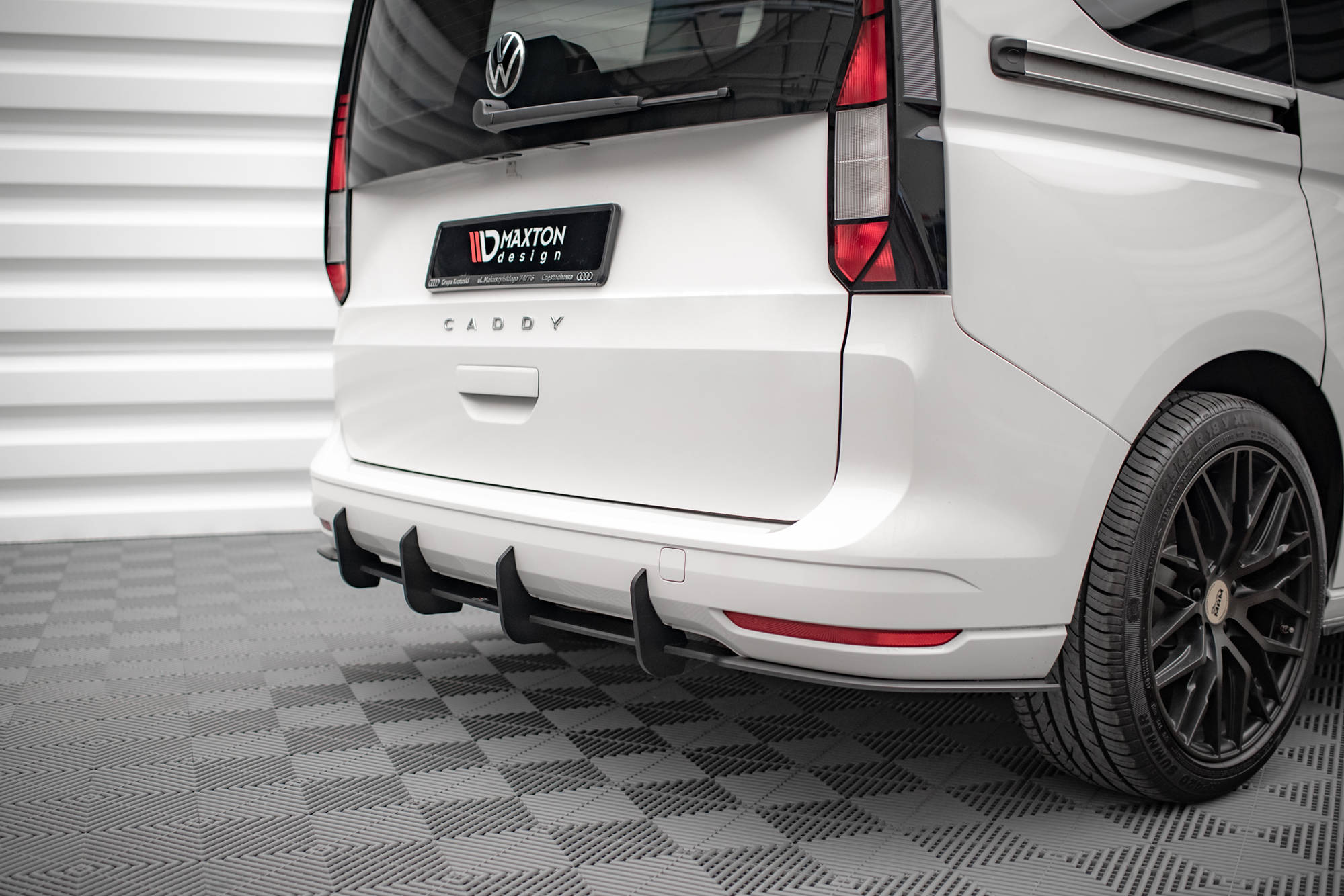 Maxton Design - Street Pro Diffusor für Volkswagen Caddy Mk5 - Aerowerk.
