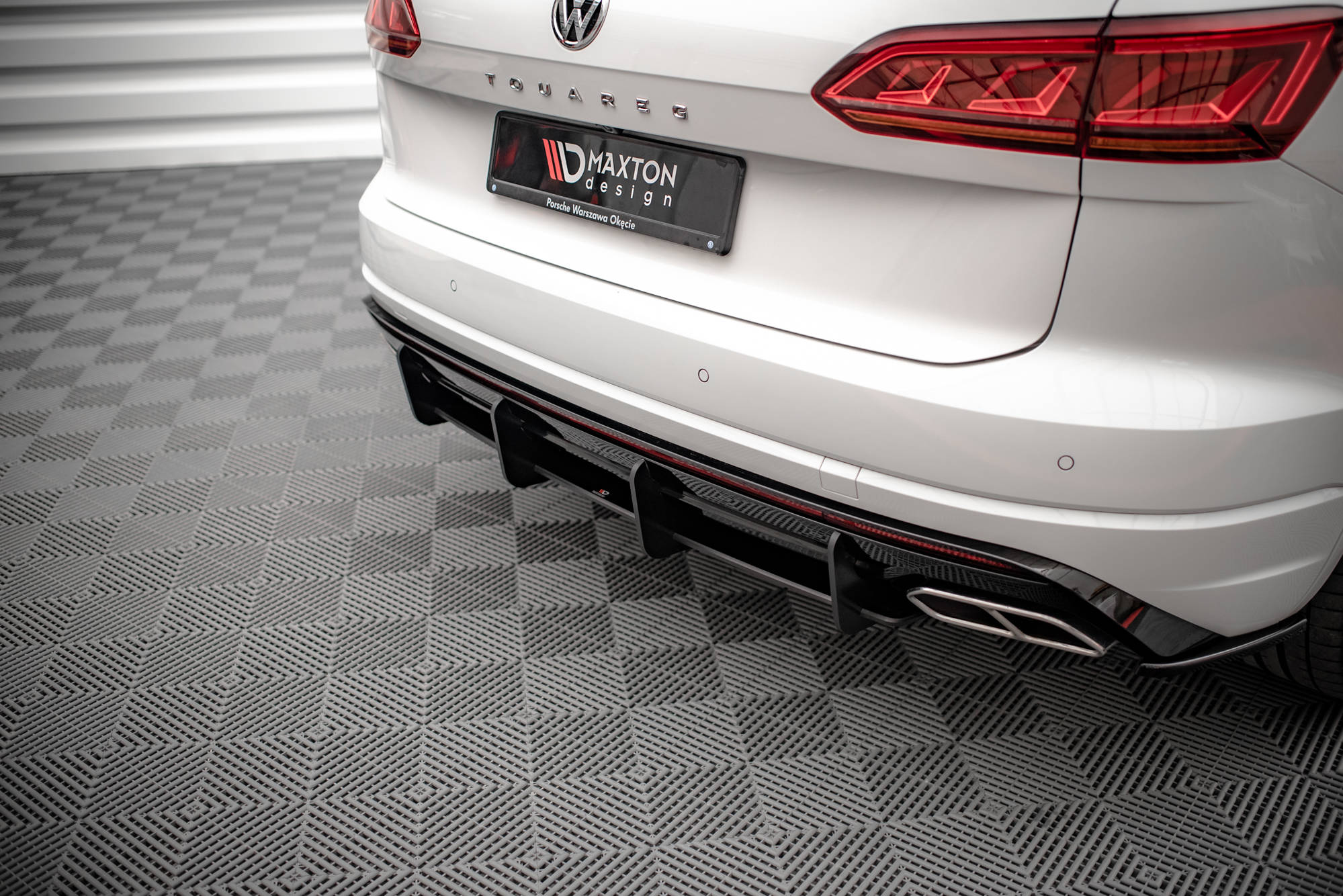 Maxton Design - Street Pro Diffusor für VW Touareg R - Line Mk3 - Aerowerk.