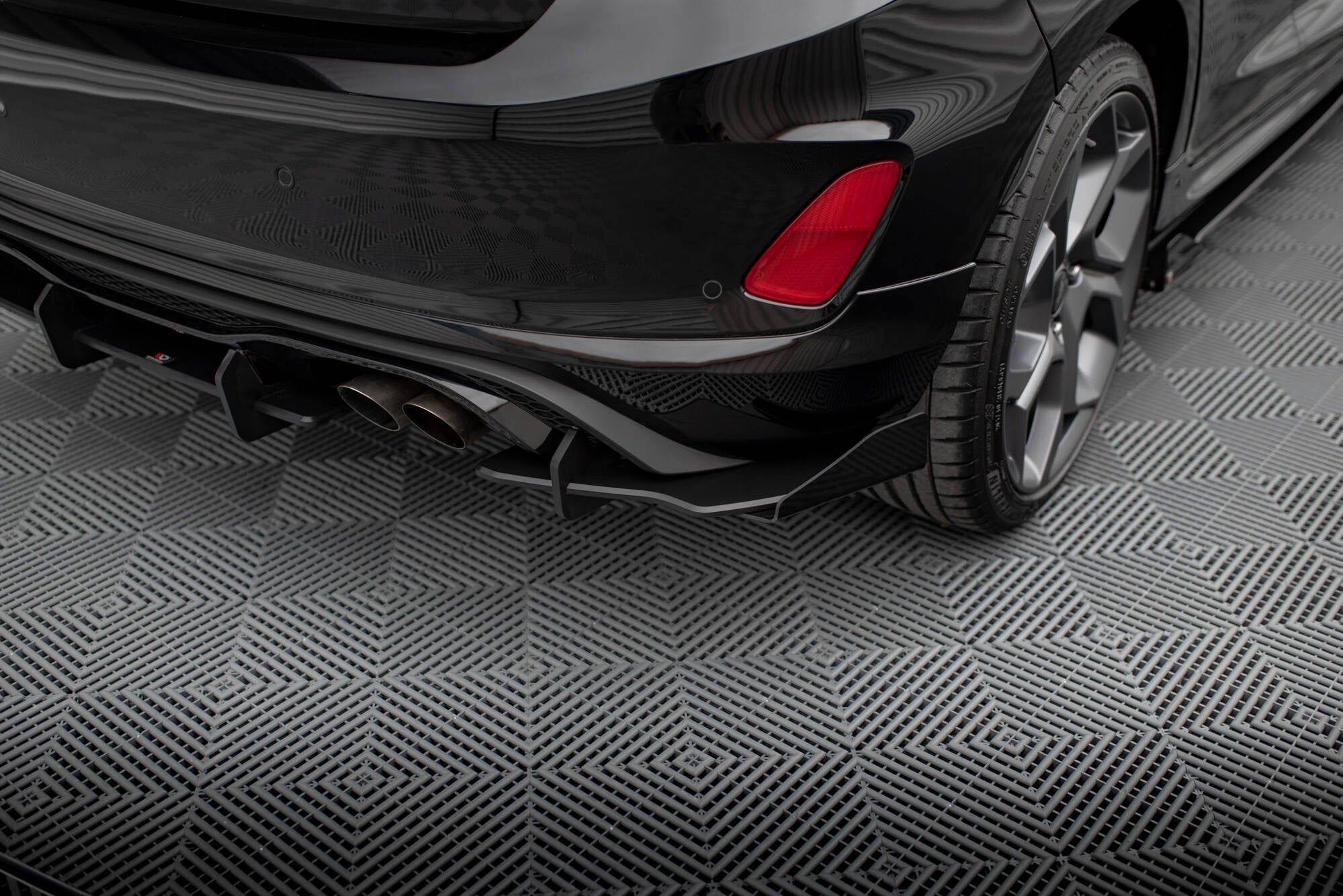 Maxton Design - Street Pro Diffusor Heck Ansatz +Flaps für Ford Fiesta Mk8 ST - Aerowerk.