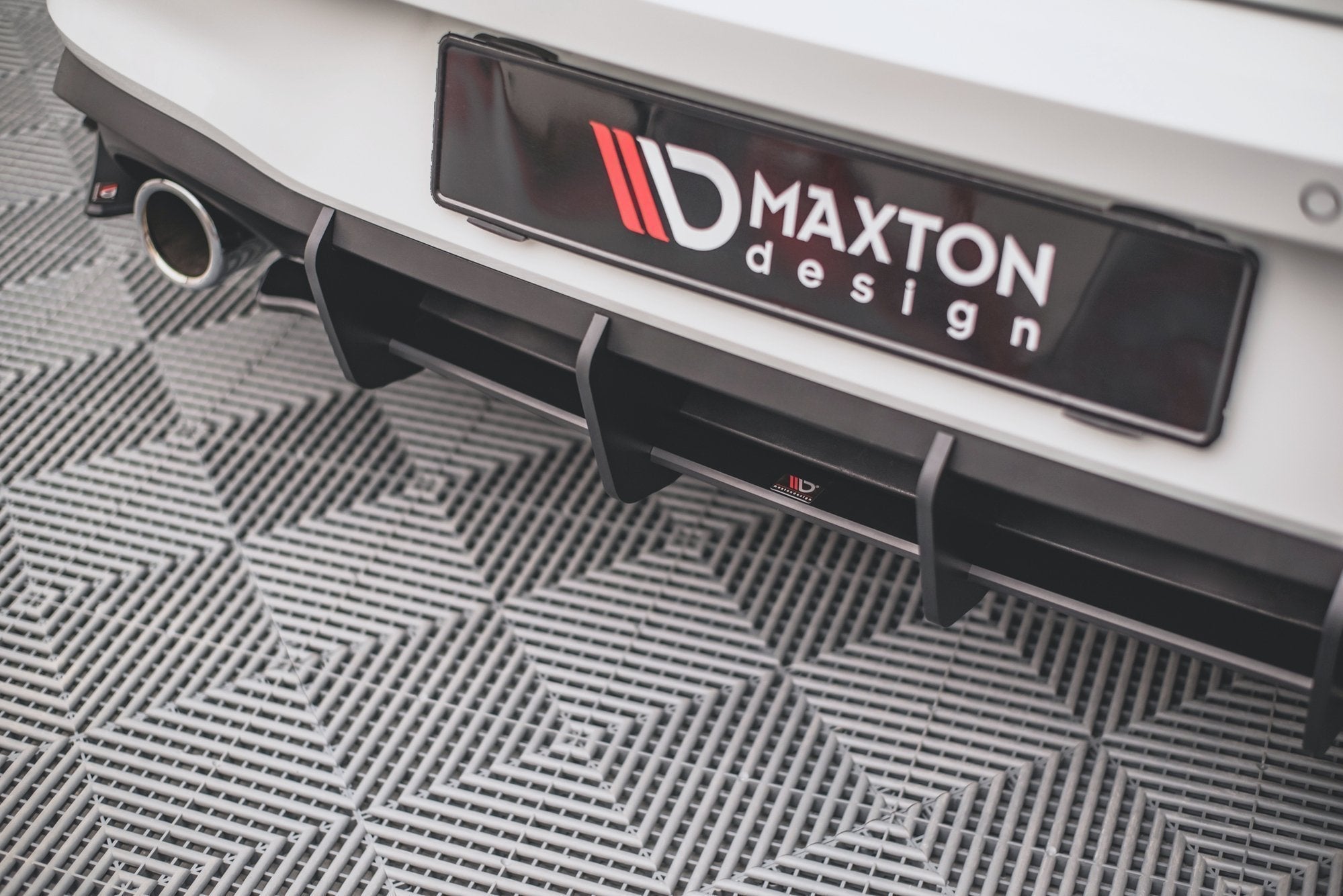 Maxton Design - Street Pro Diffusor V1 für Volkswagen Golf GTI Mk8 - Aerowerk.