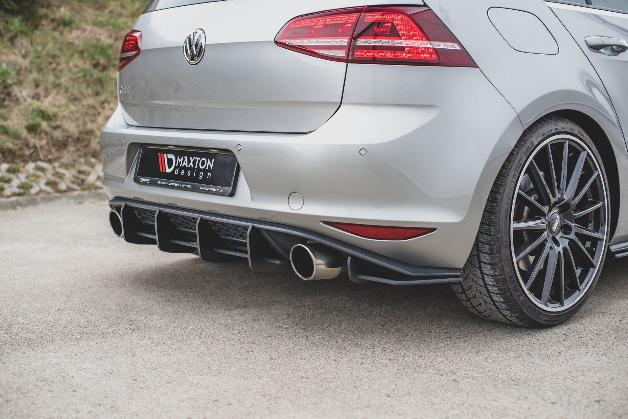 Maxton Design - Street Pro Diffusor V1 für VW Golf 7 GTI - Aerowerk.