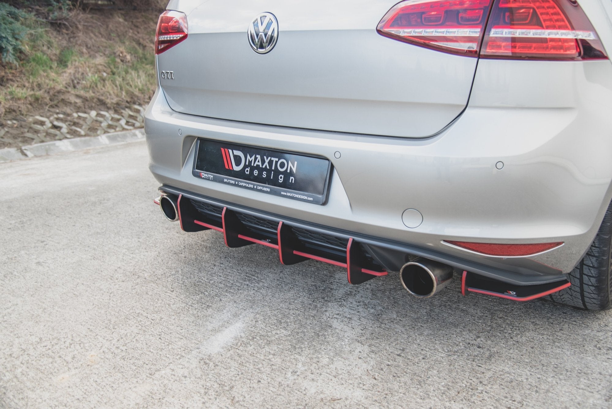 Maxton Design - Street Pro Diffusor V1 für VW Golf 7 GTI - Aerowerk.