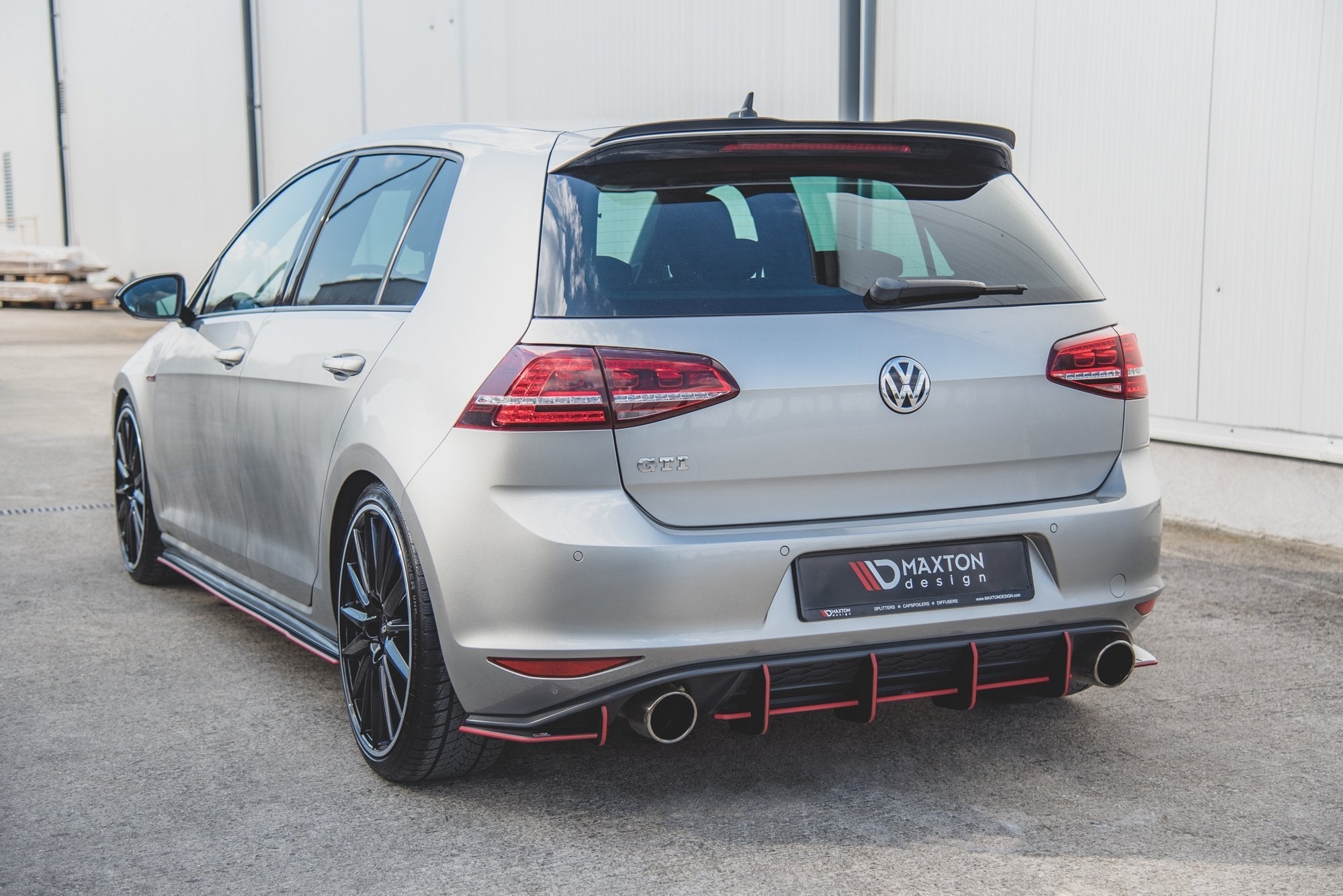 Maxton Design - Street Pro Diffusor V1 für VW Golf 7 GTI - Aerowerk.