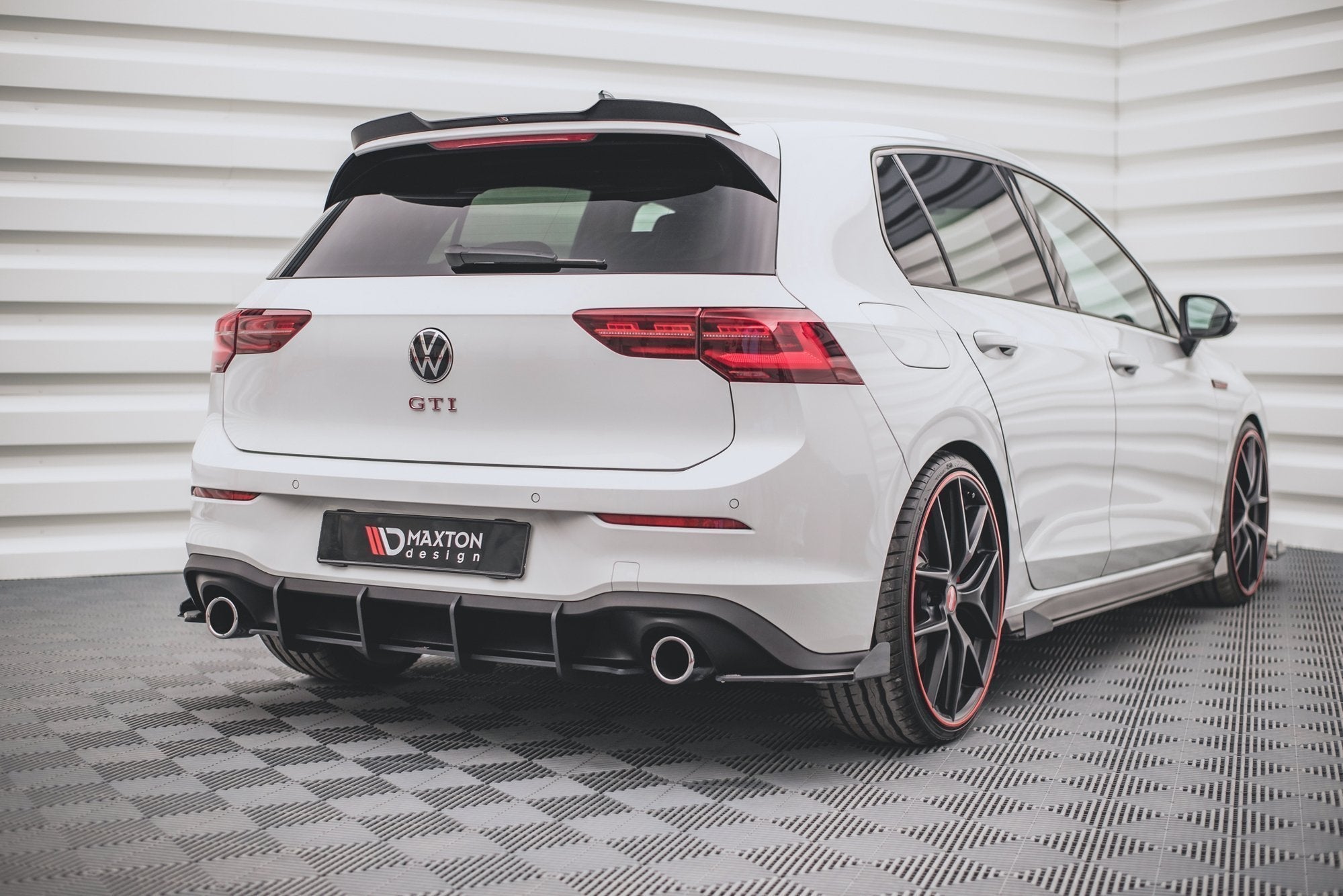 Maxton Design - Street Pro Diffusor V1 für VW Golf GTI Mk8 - Aerowerk.