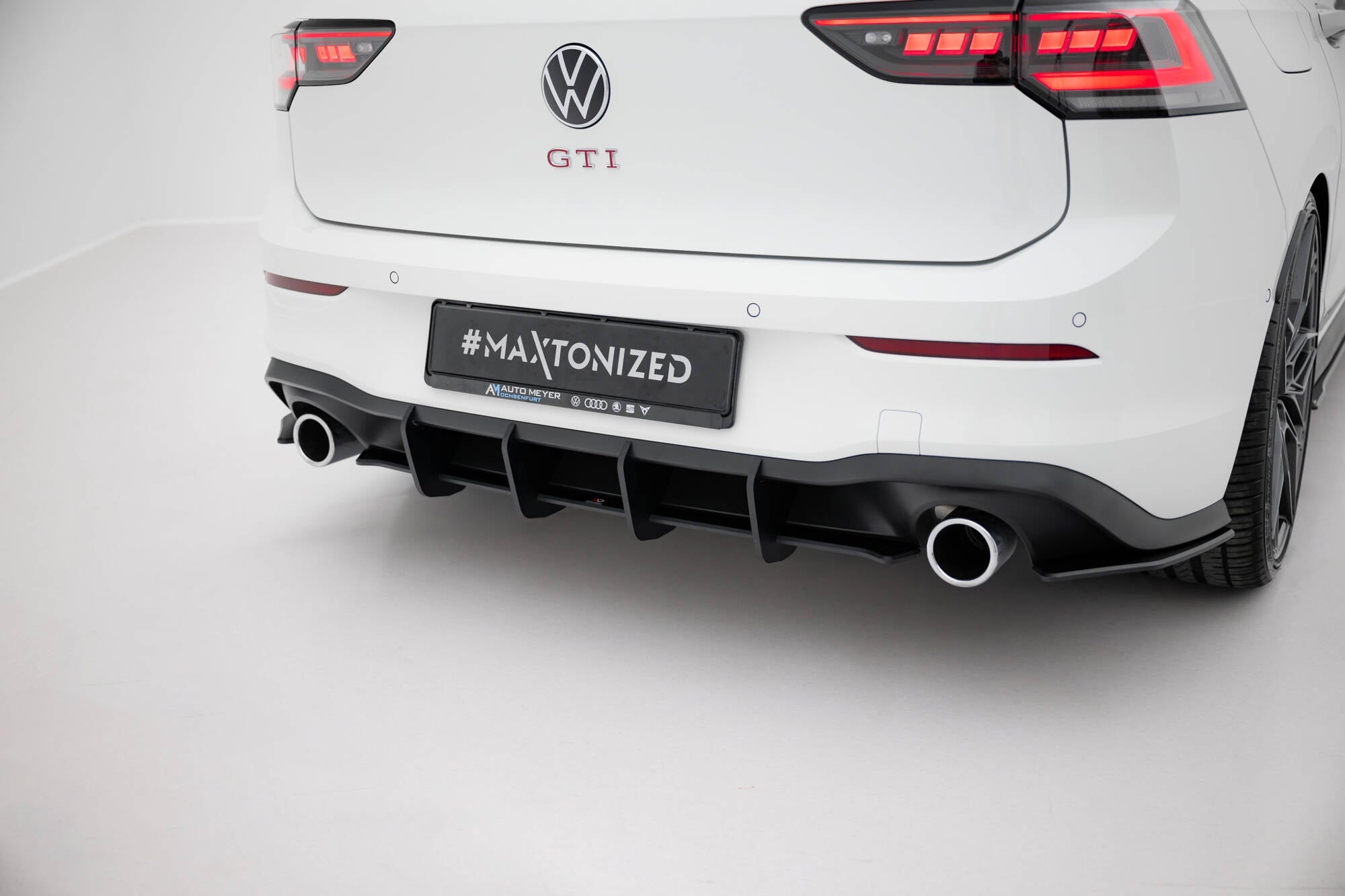 Maxton Design - Street Pro Diffusor V1 für VW Golf GTI Mk8 - Aerowerk.