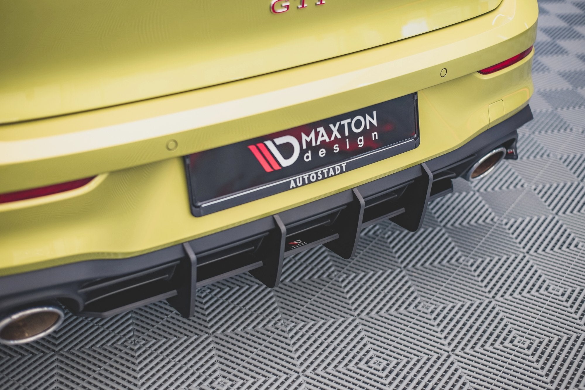 Maxton Design - Street Pro Diffusor V2 für Volkswagen Golf GTI Clubsport Mk8 - Aerowerk.