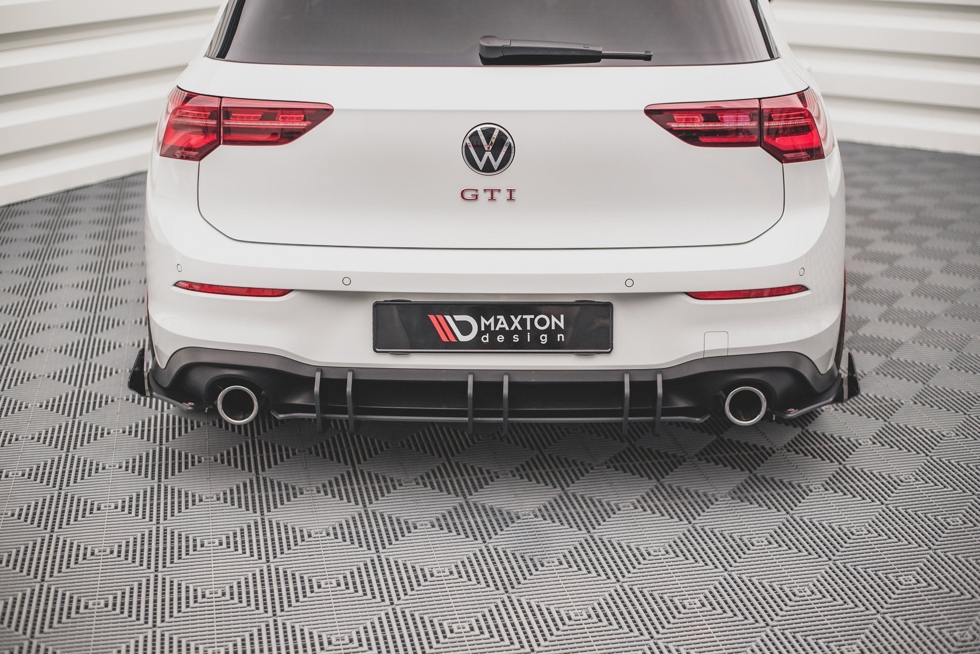 Maxton Design - Street Pro Diffusor V2 für Volkswagen Golf GTI Mk8 - Aerowerk.