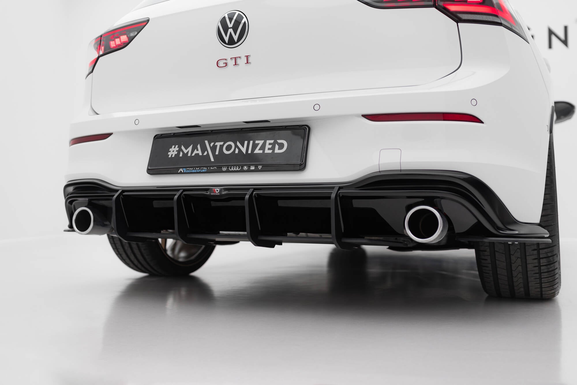 Maxton Design - Street Pro Diffusor V4 für Volkswagen Golf GTI Mk8 - Aerowerk.