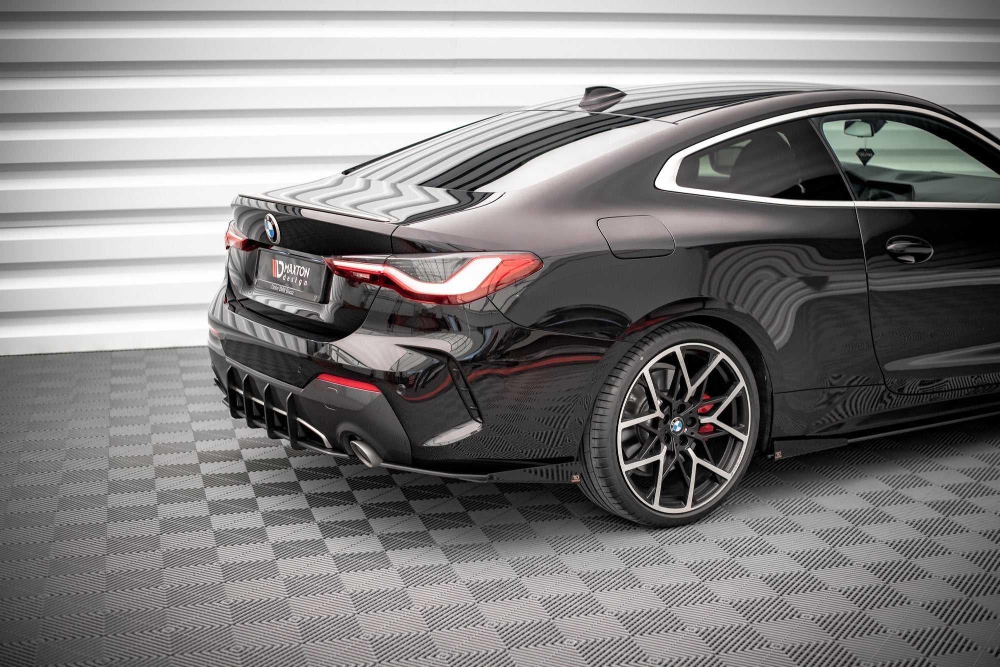 Maxton Design - Street Pro Flaps Heckansatz Diffusor + Flaps für BMW 4er M - Paket G22 / G23 / G22 Facelift / G23 Facelift - Aerowerk.